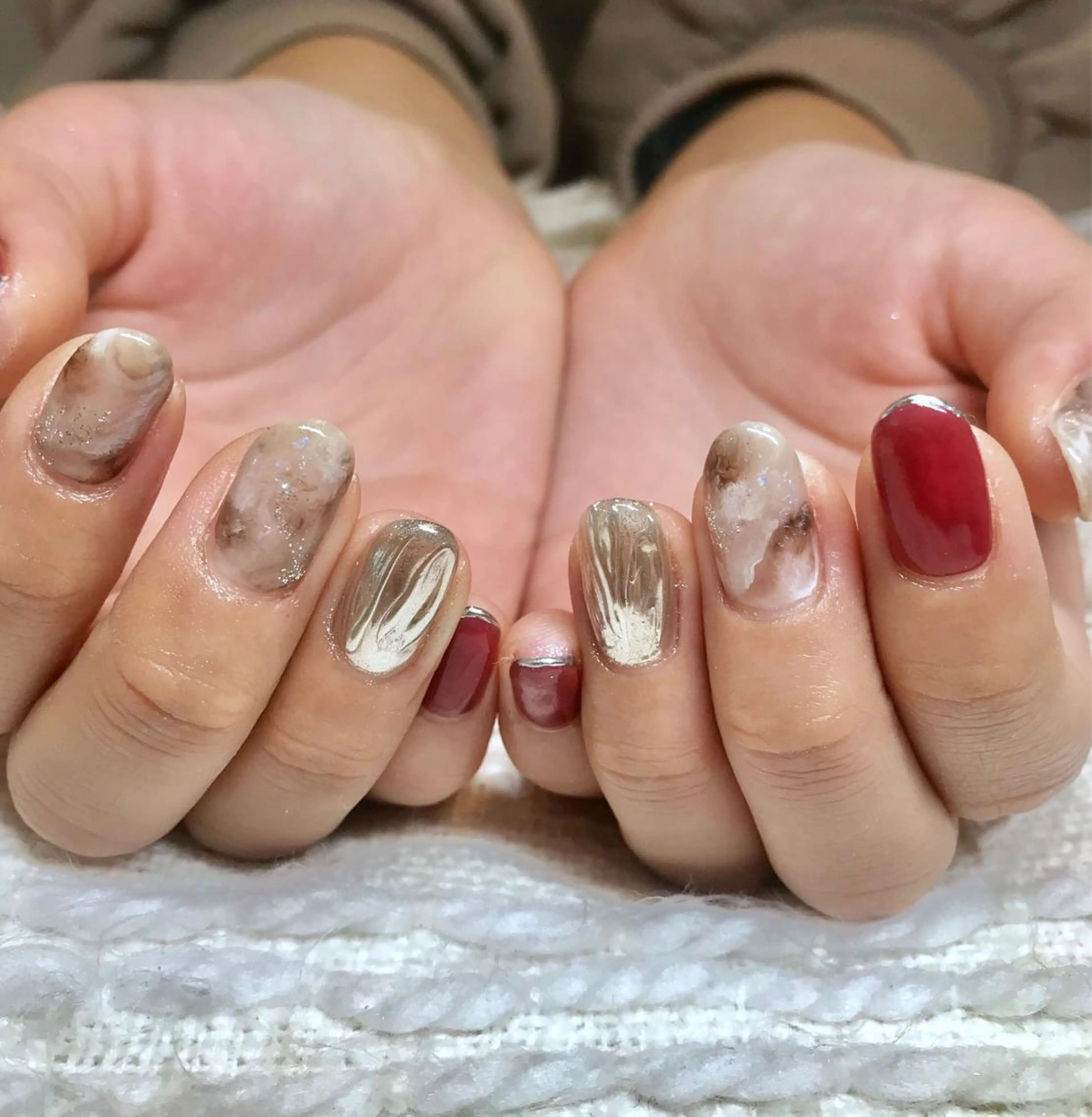 ミディアム カラー パーマ ヘアアレンジ ネイル マツエク・マツパ グレージュ ミラーネイル nail&eye Aoのマツエク・マツパデザイン