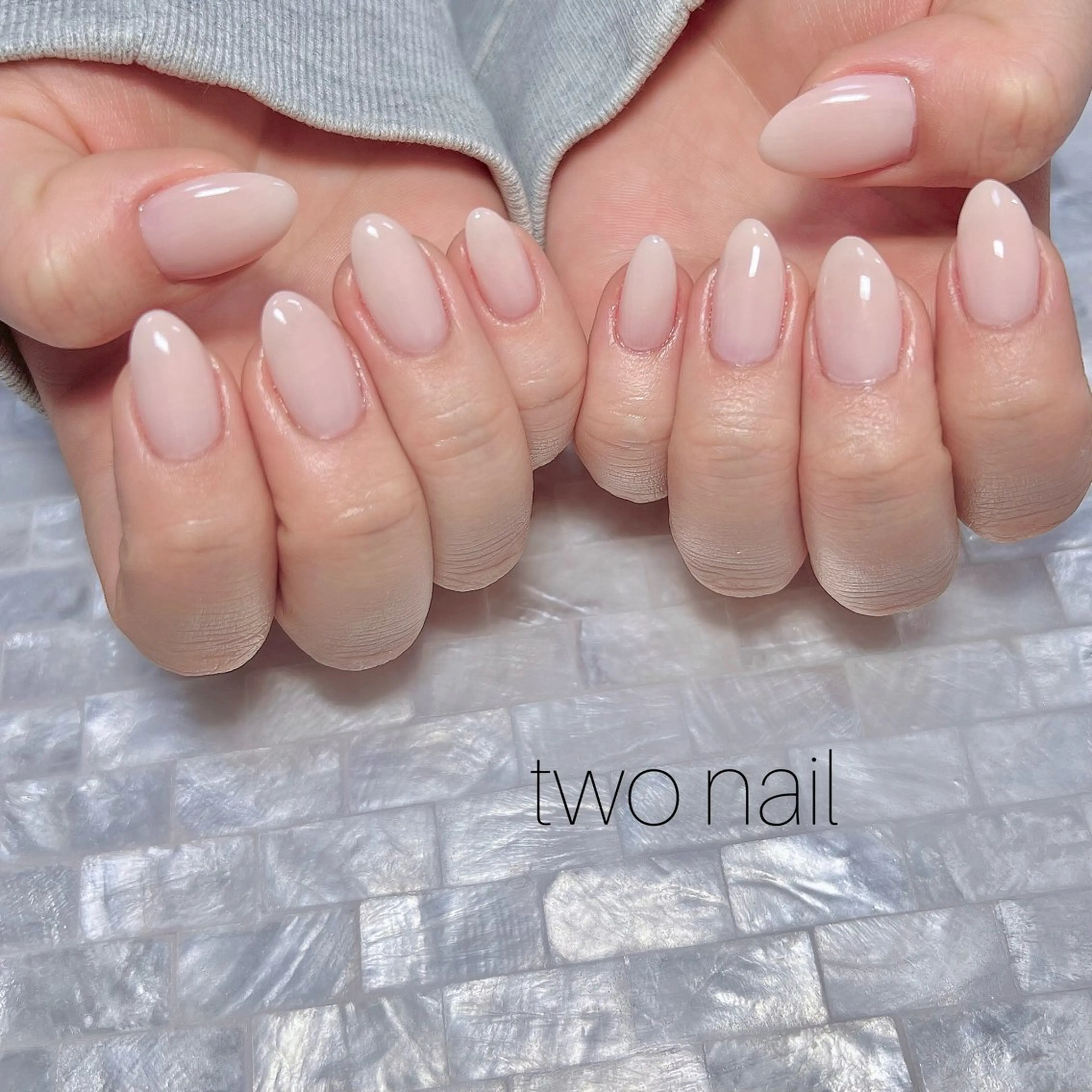 ネイル ネイルチップ ホワイト ハンドネイル two nailのネイルデザイン
