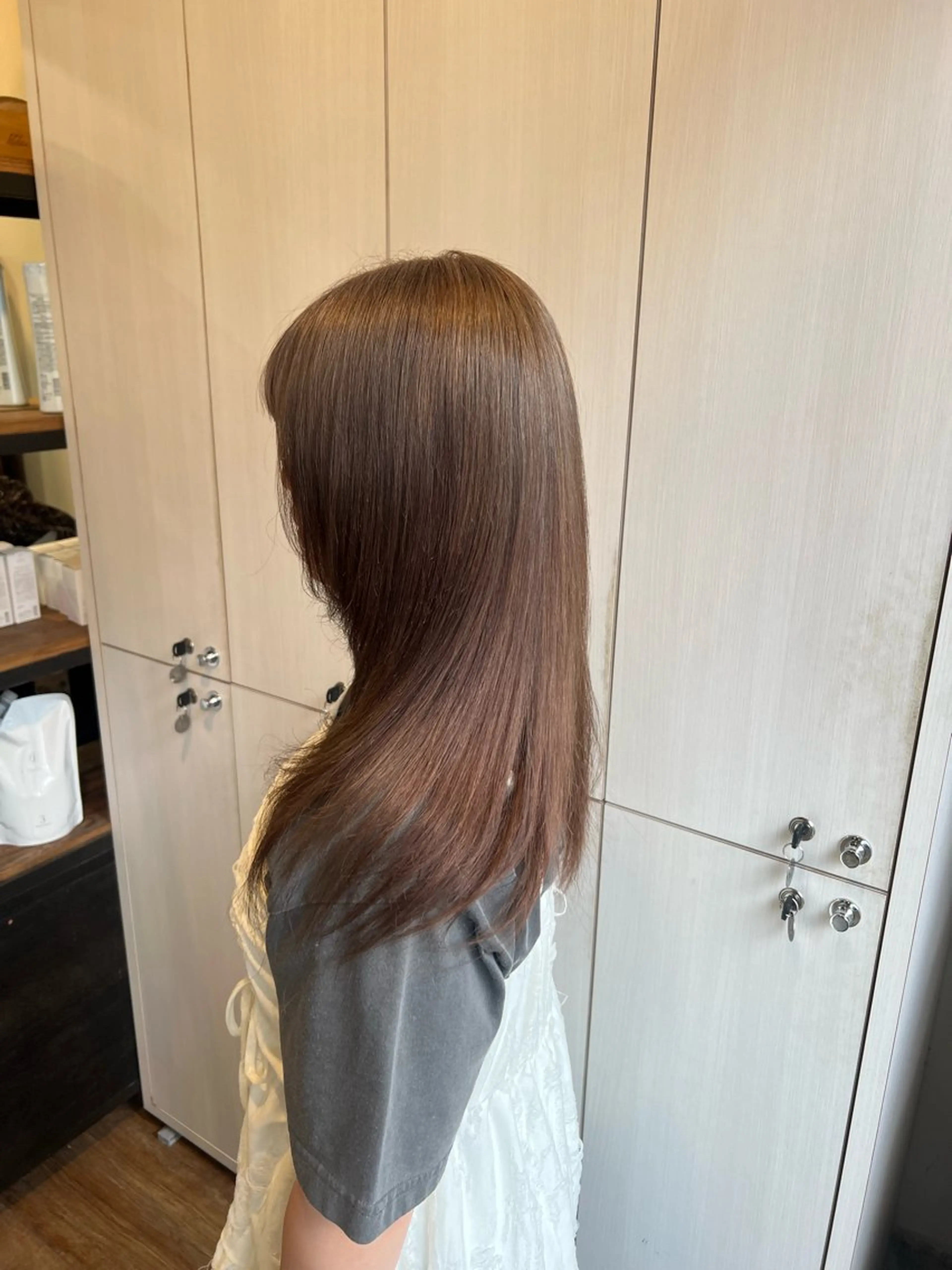 ロング カラー ベージュカラー ブリーチ ブラウンカラー ブラウンベージュ ヘアカラー きむら なみか🪐のヘアスタイル