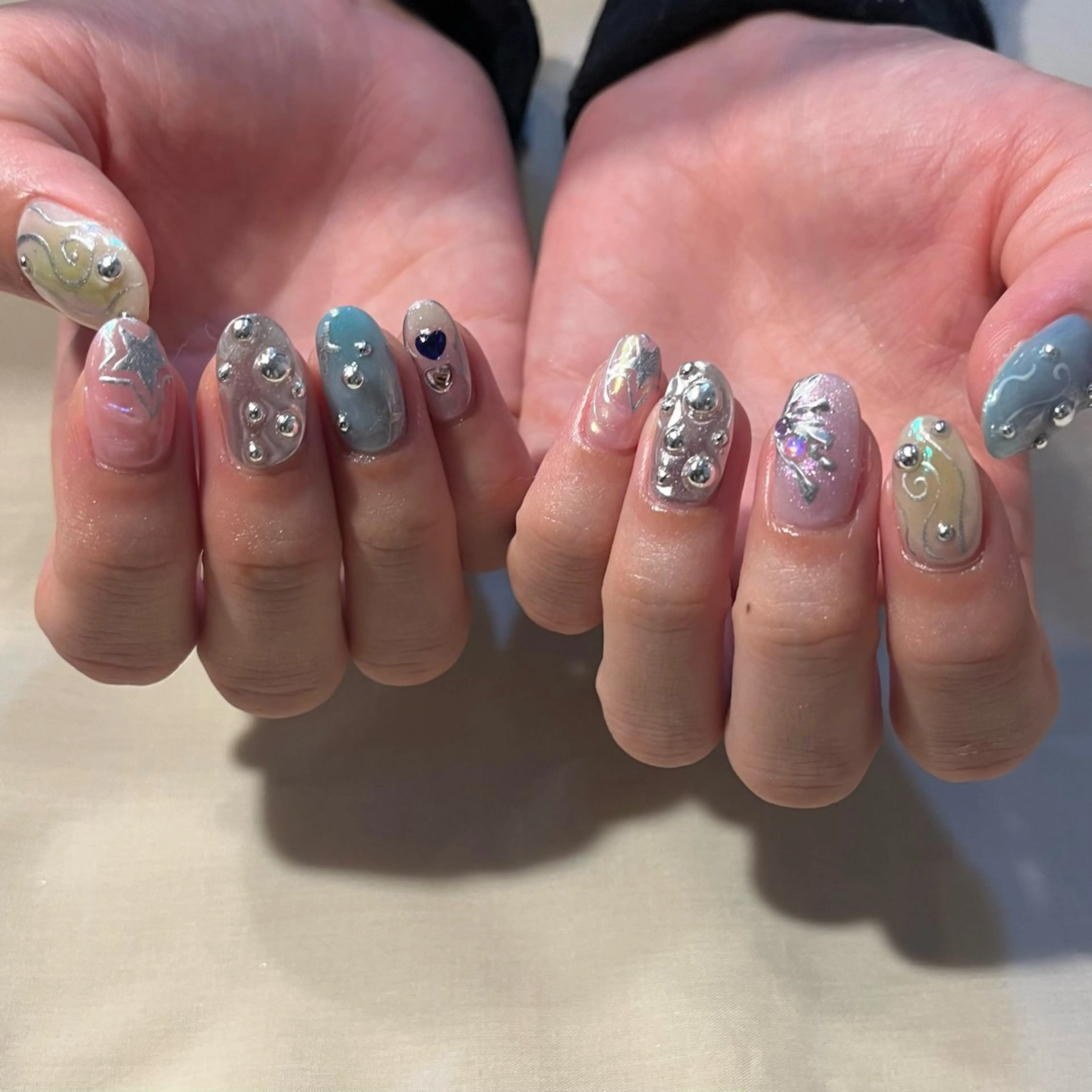 ネイル ハンドネイル Trico Antique所属・岩本 杏のネイルデザイン