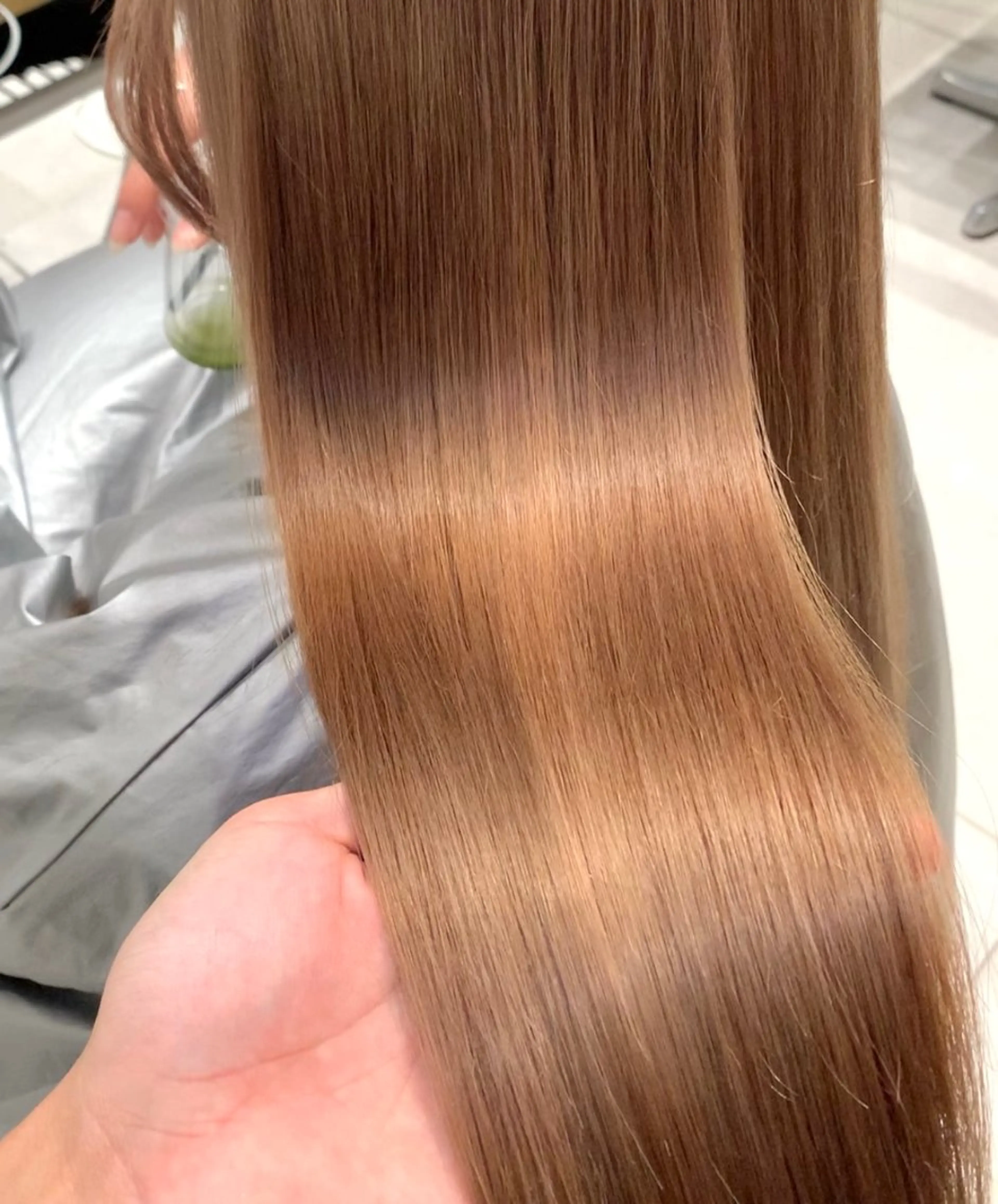 カラー ベージュカラー ブリーチ ミルクティーベージュ ヘアカラー トリートメント ヘッドスパ ヘアセット 韓国ヘア/レイヤー/ 顔まわり/りょーとのヘアスタイル