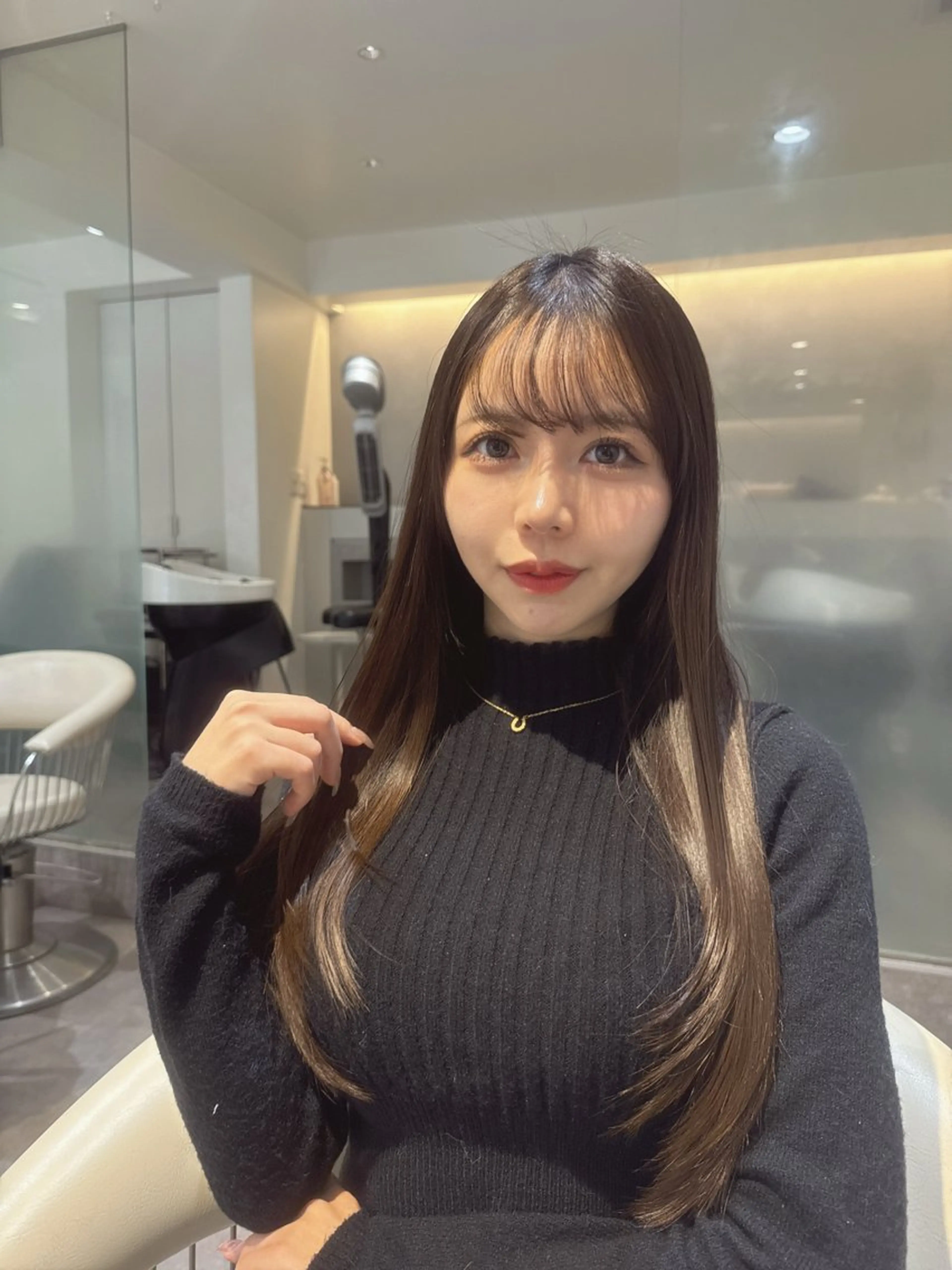 ロング カラー 透明感カラー グレージュ 顔まわりレイヤー レイヤーカット 小顔カット カット ヘアカラー トリートメント 💎透明感カラー特化 💎TAISEIのヘアスタイル