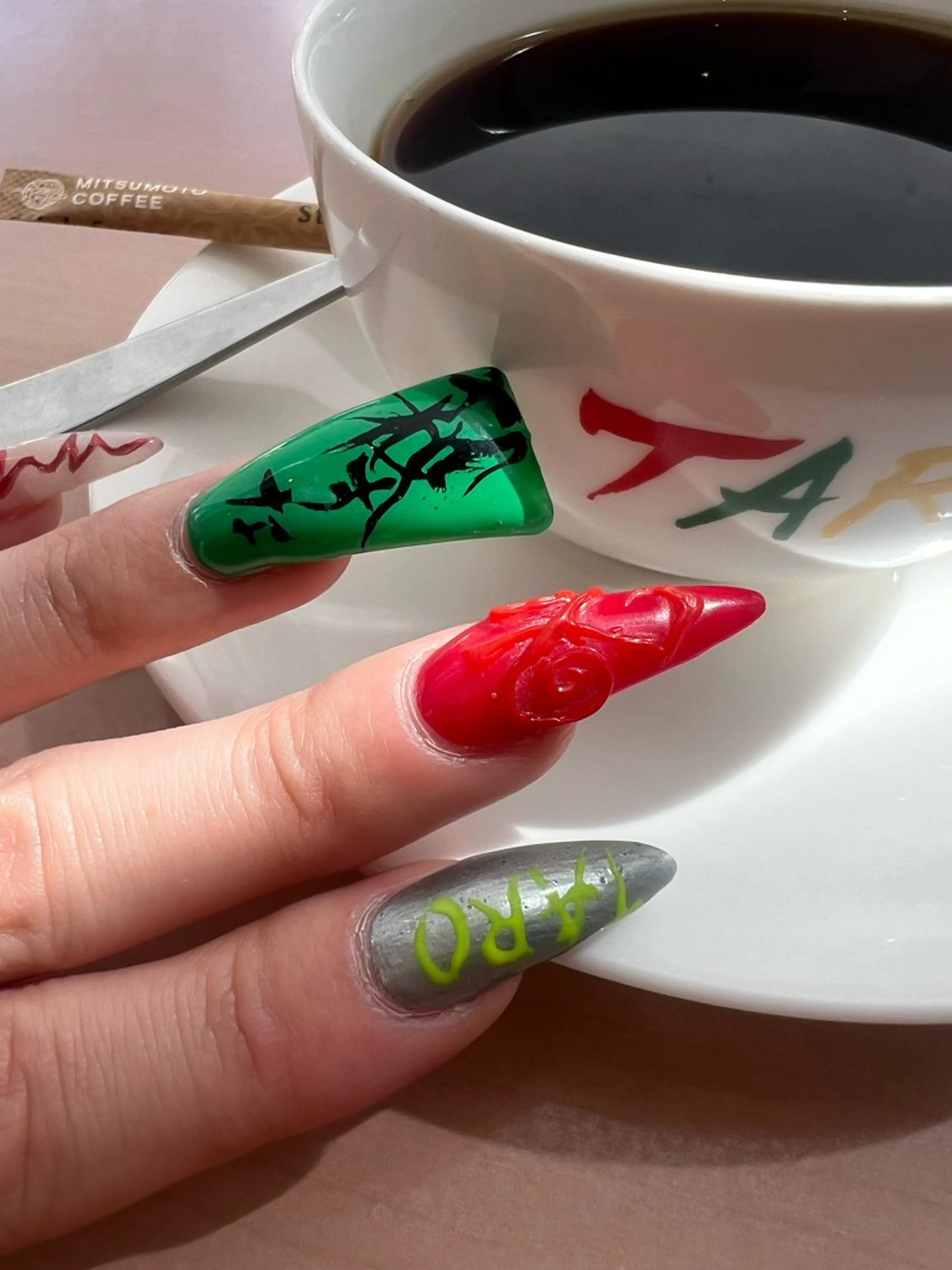 ネイル ハンドネイル フットネイル Hata nail 🎀個性派ニュアンスのネイルデザイン