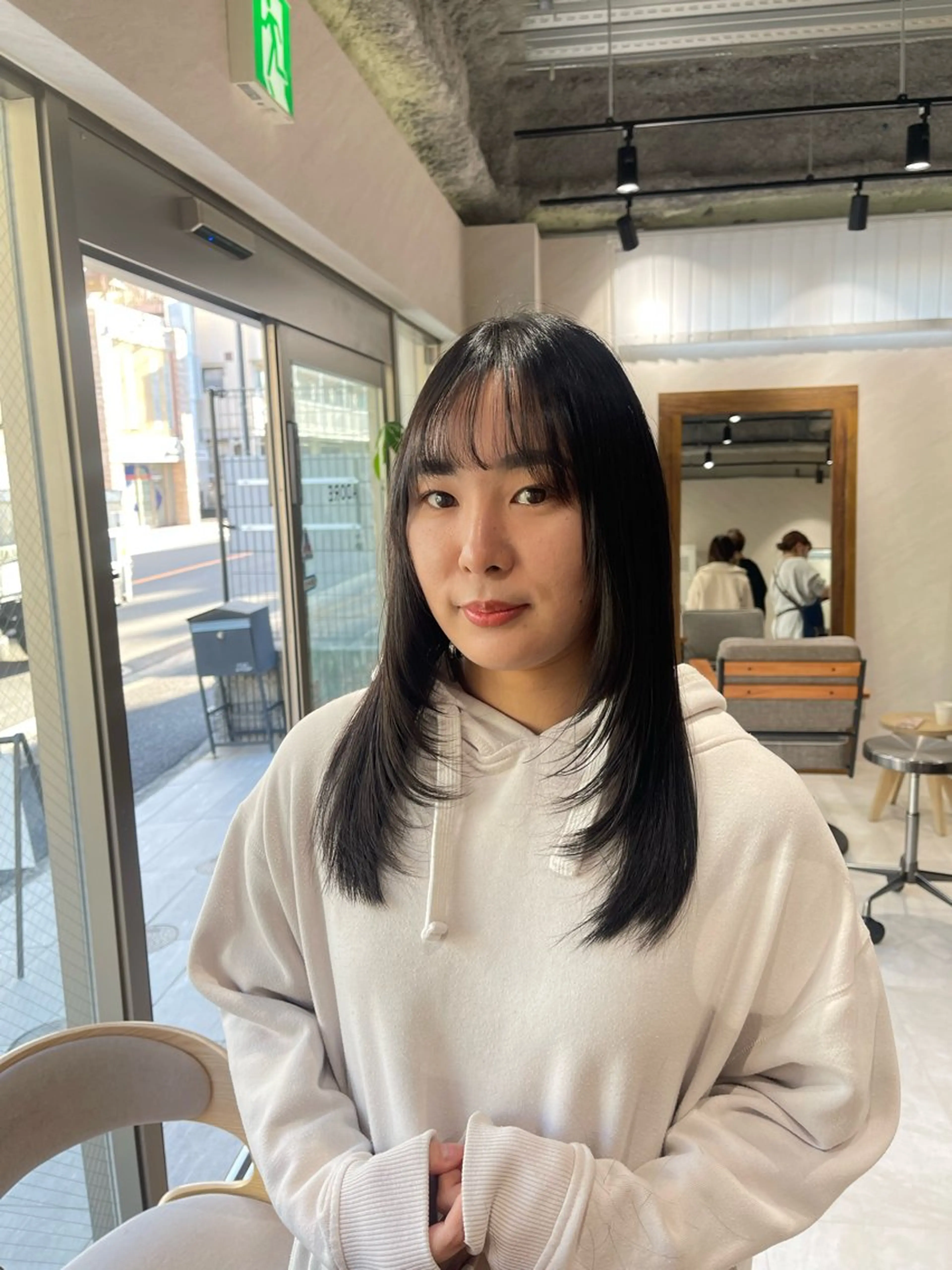 ロング カラー 顔まわりレイヤー 顔周りカット レイヤーカット カット ヘアカラー トリートメント 🩵ボブ/レイヤー /髪質改善🩵のヘアスタイル