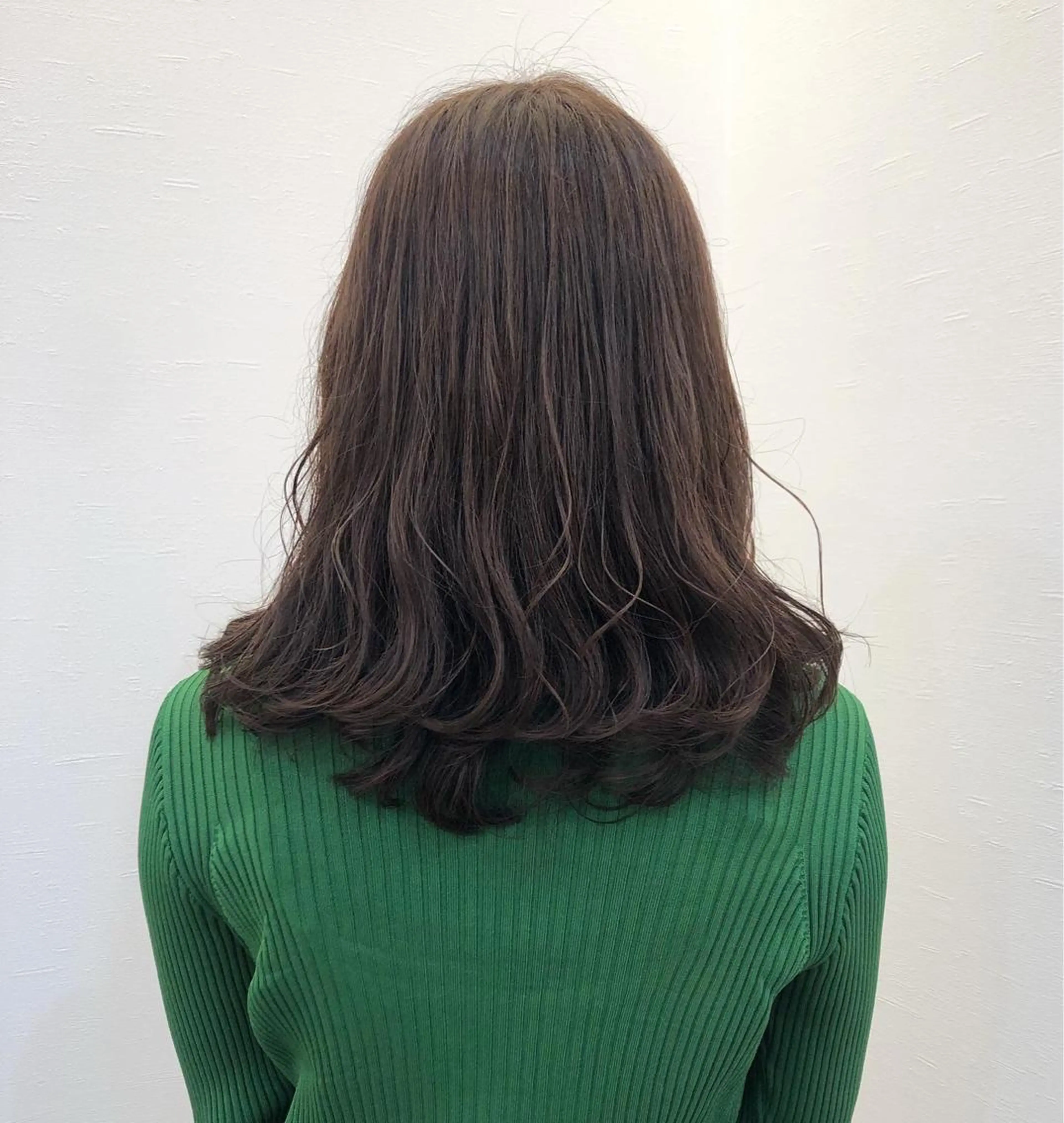 ミディアム Ruang所属・ツノガイ エリのヘアスタイル