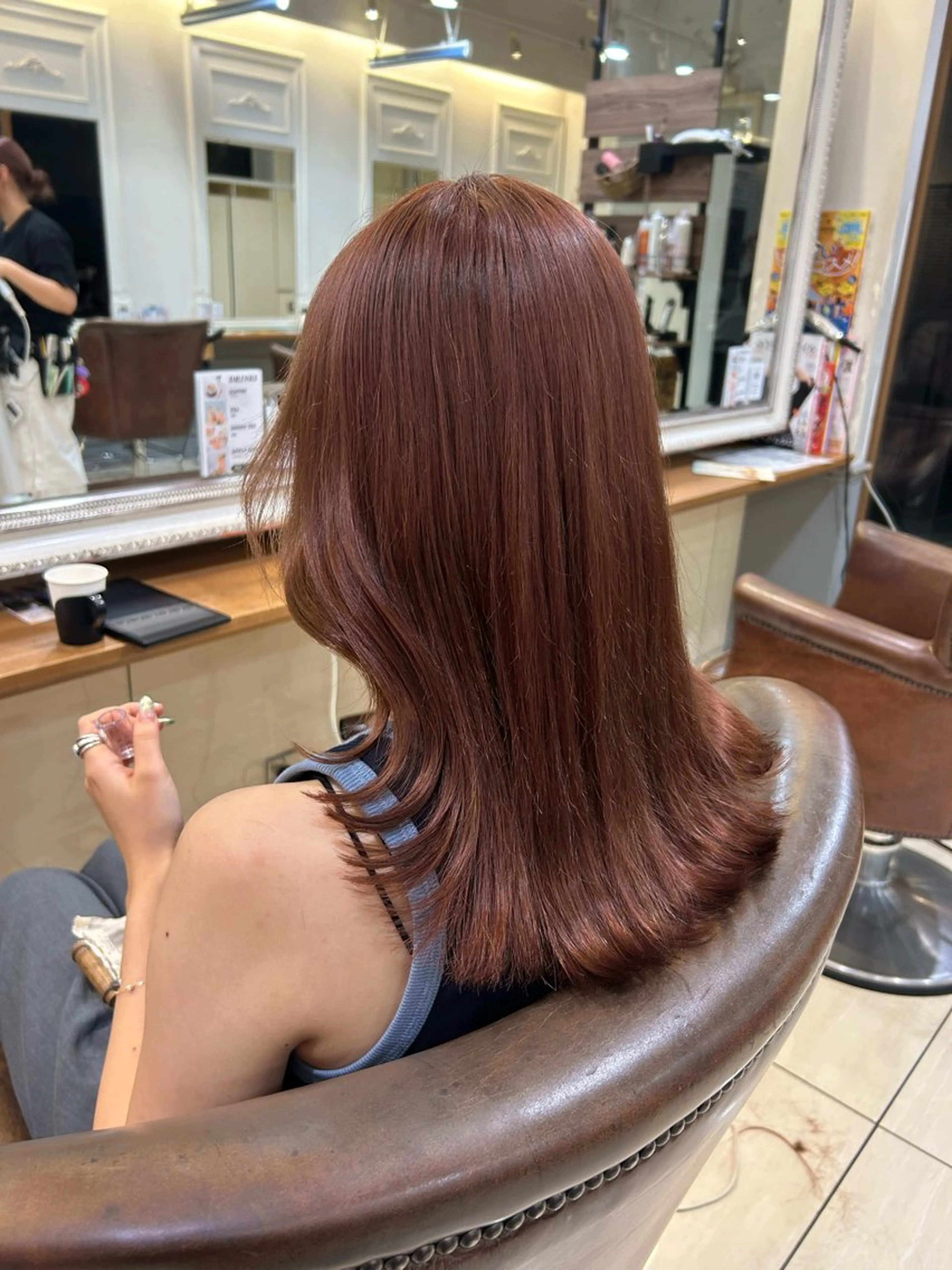 カラー ブリーチ moeka 表参道のヘアスタイル