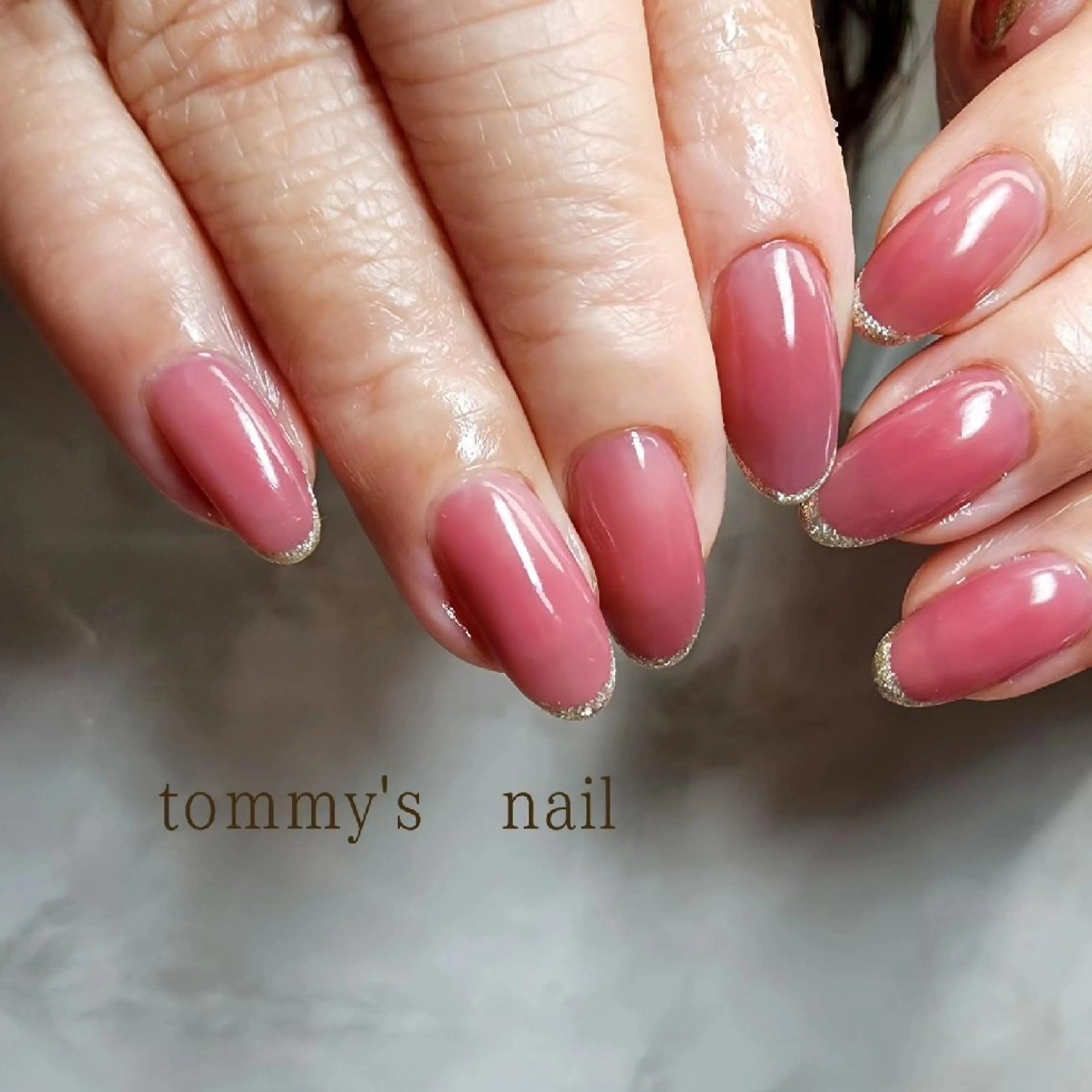 ネイル アートネイル フットネイル ジェルネイル ミラーネイル ワンカラーネイル ハンドネイル tommy's nail所属・福岡/若よもぎ蒸し 全身美容が叶うサロンのネイルデザイン