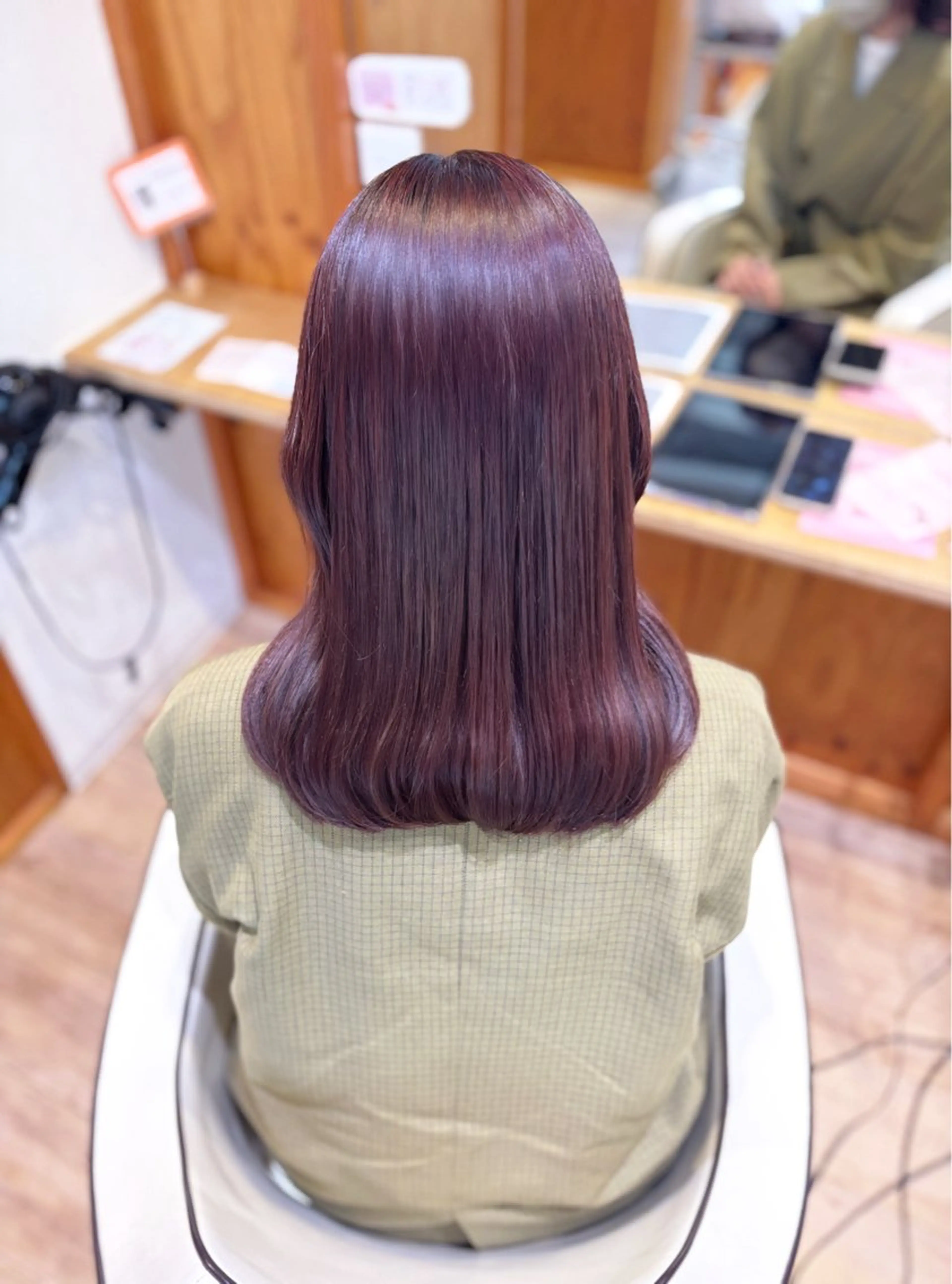 ミディアム ヘアカラー トリートメント 女性専用サロン iiro所属・【レイヤー/似合わせ 】Hina🎀のヘアスタイル