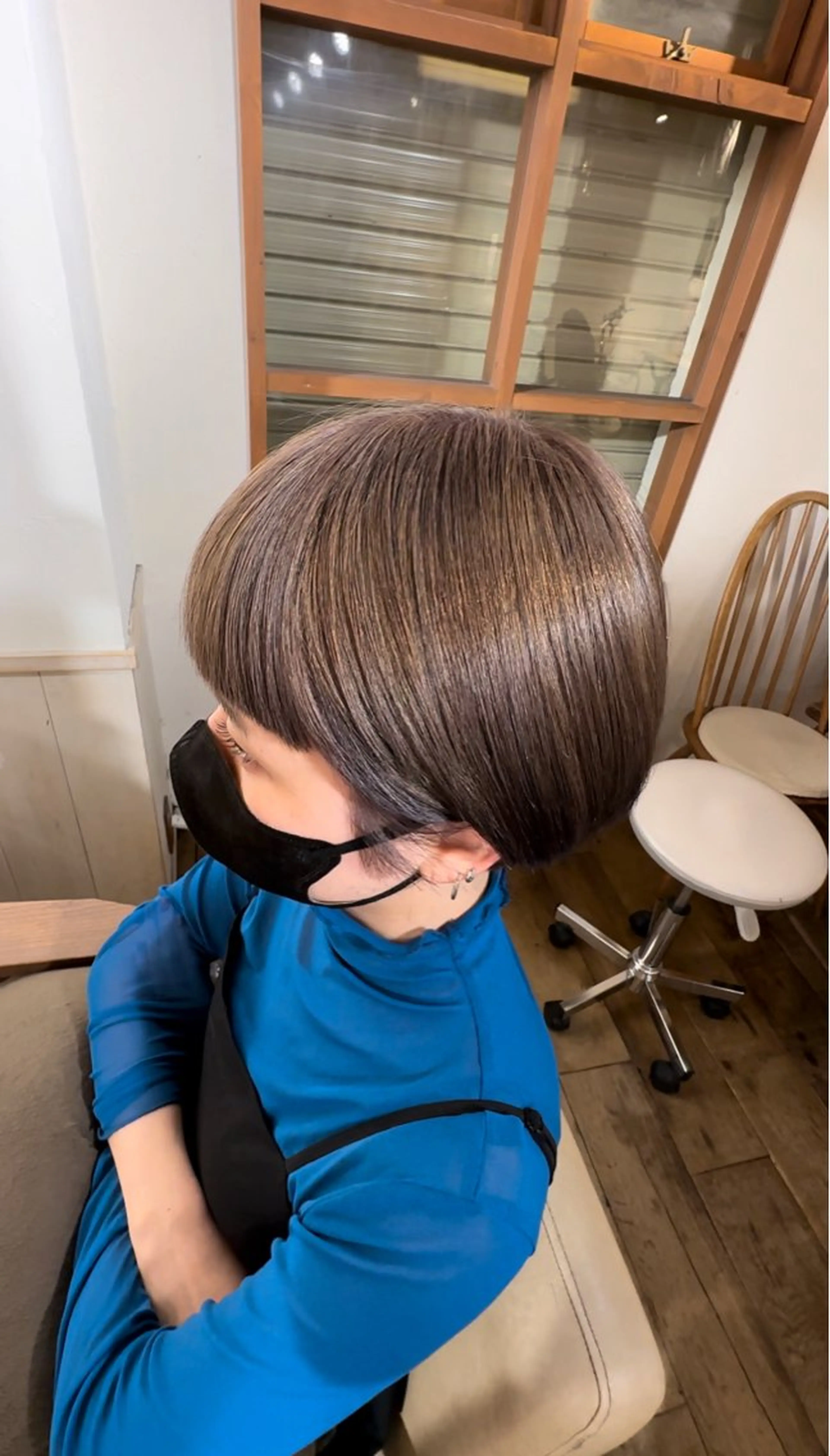 ショート カラー ベージュカラー ブリーチ ケアブリーチ ショートヘア charme 溝の口【シャルム】所属・伊藤 慎吾のヘアスタイル