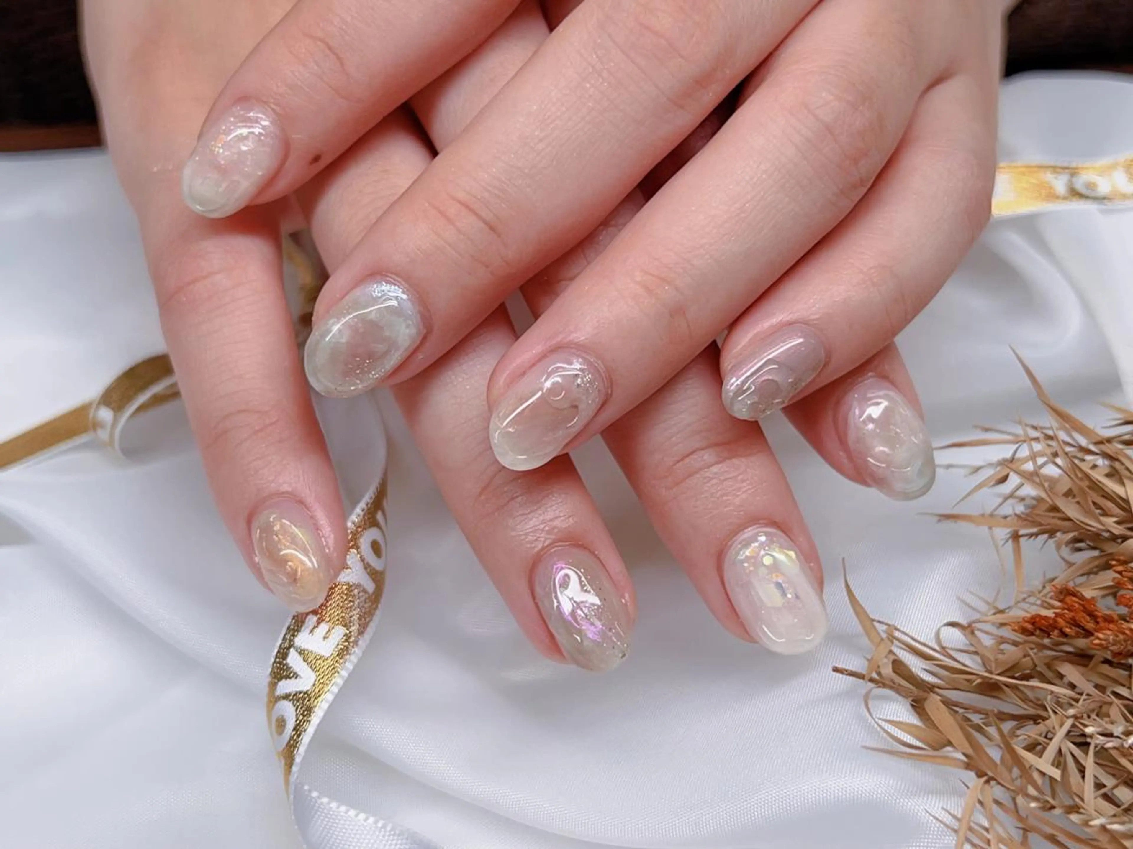 ネイル ニュアンスネイル ハク キのネイルデザイン