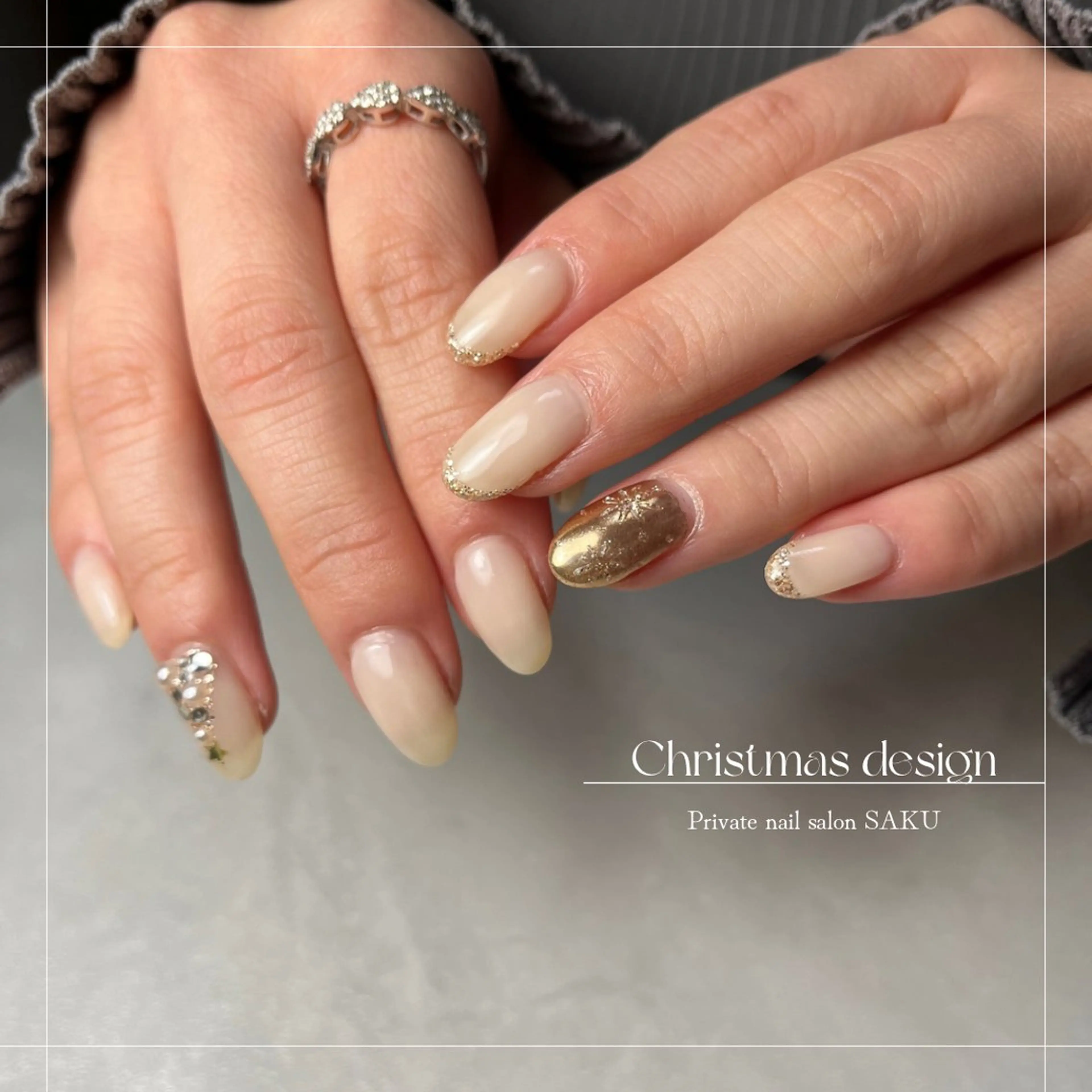ネイル ニュアンスネイル シンプルネイル 冬ネイル クリスマス SAKU  nail[サクネイル]所属・SAKU nail 作島茜のネイルデザイン