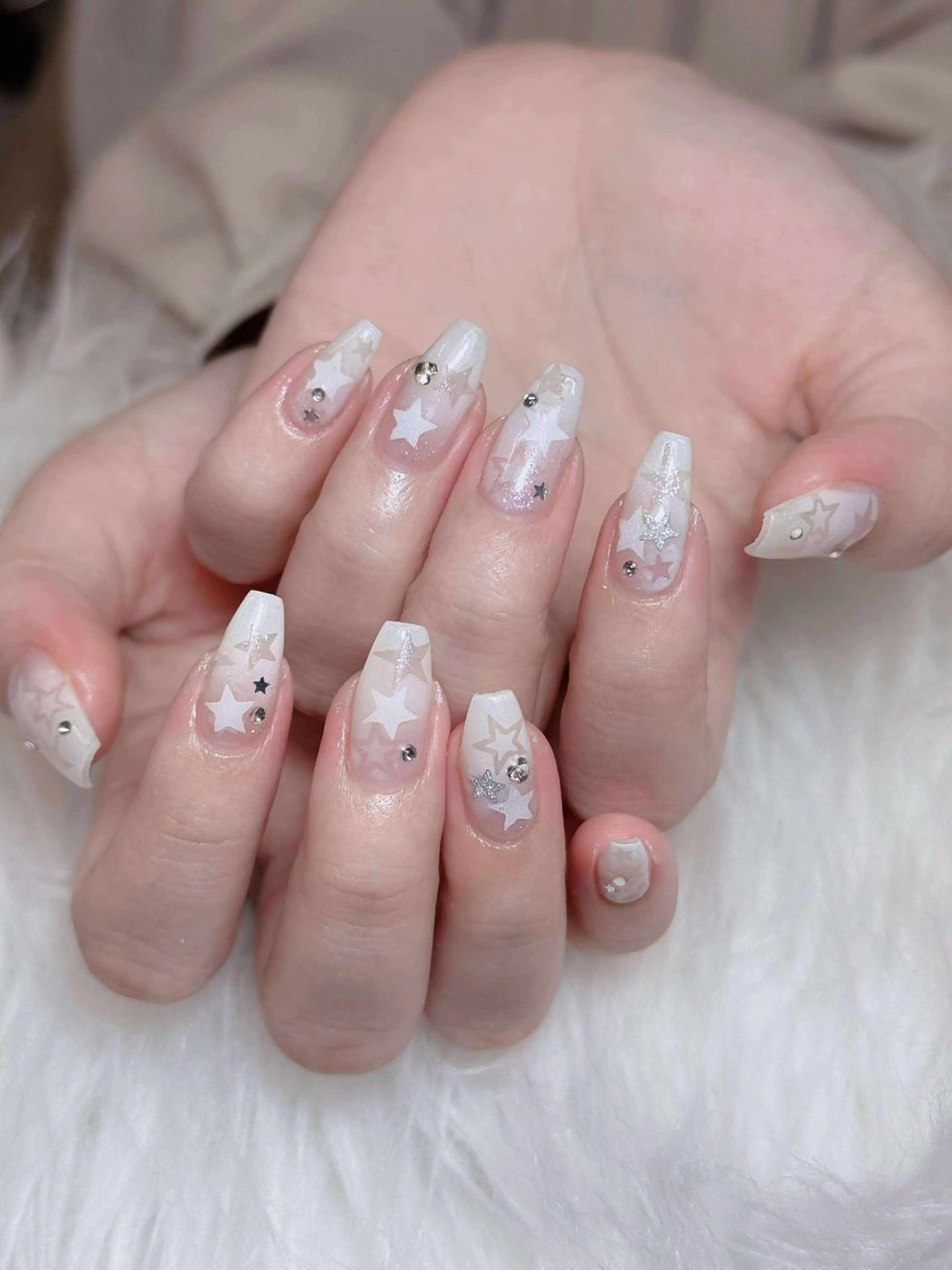ネイル オーロラネイル チークネイル フットネイル フレンチネイル 韓国ネイル ハンドネイル Lumi Nailのネイルデザイン