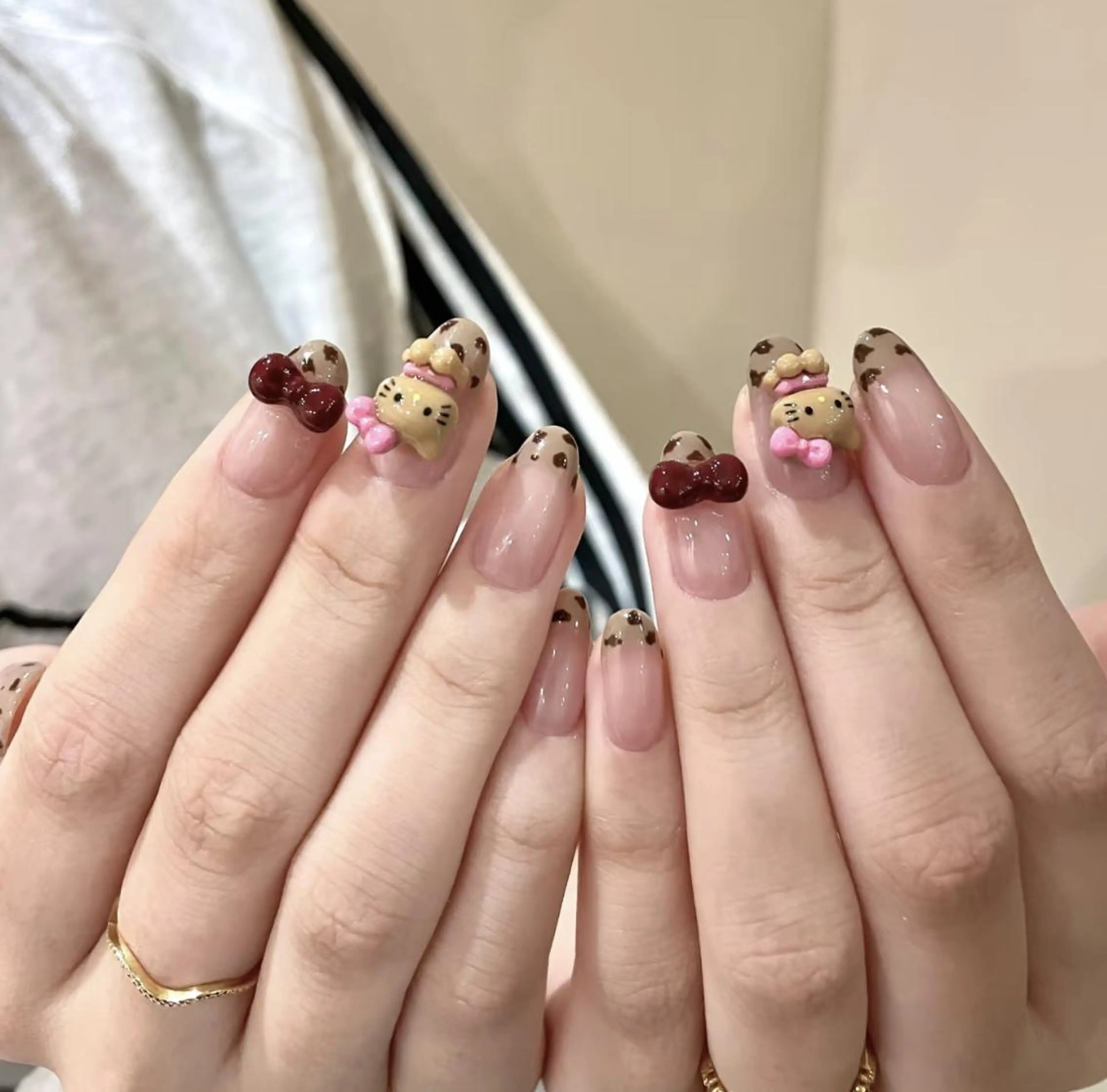 ネイル ハンドネイル ハンドケア 🍑 momo_nailのネイルデザイン