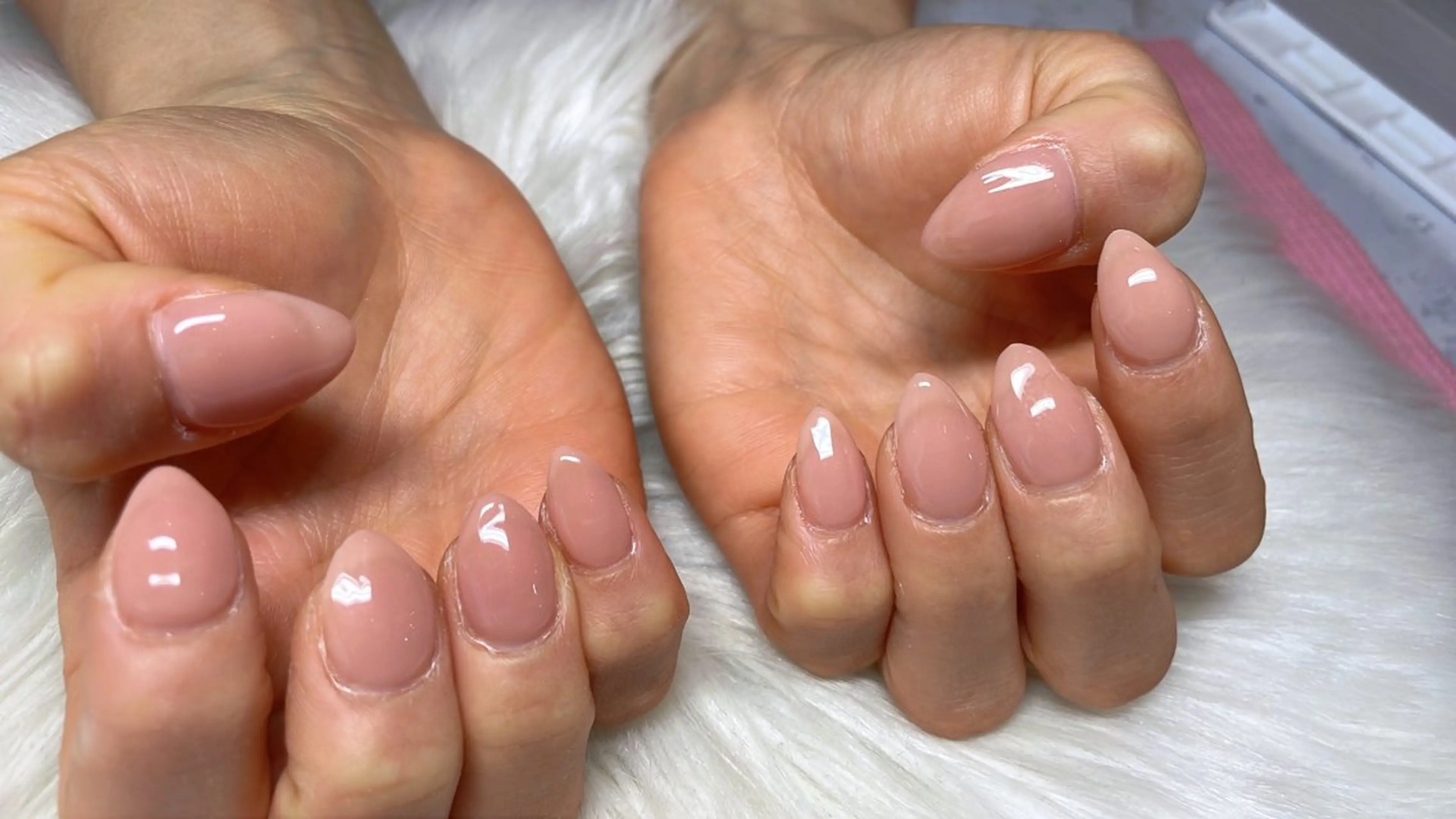 ネイル Amoureuse Satomiのネイルデザイン