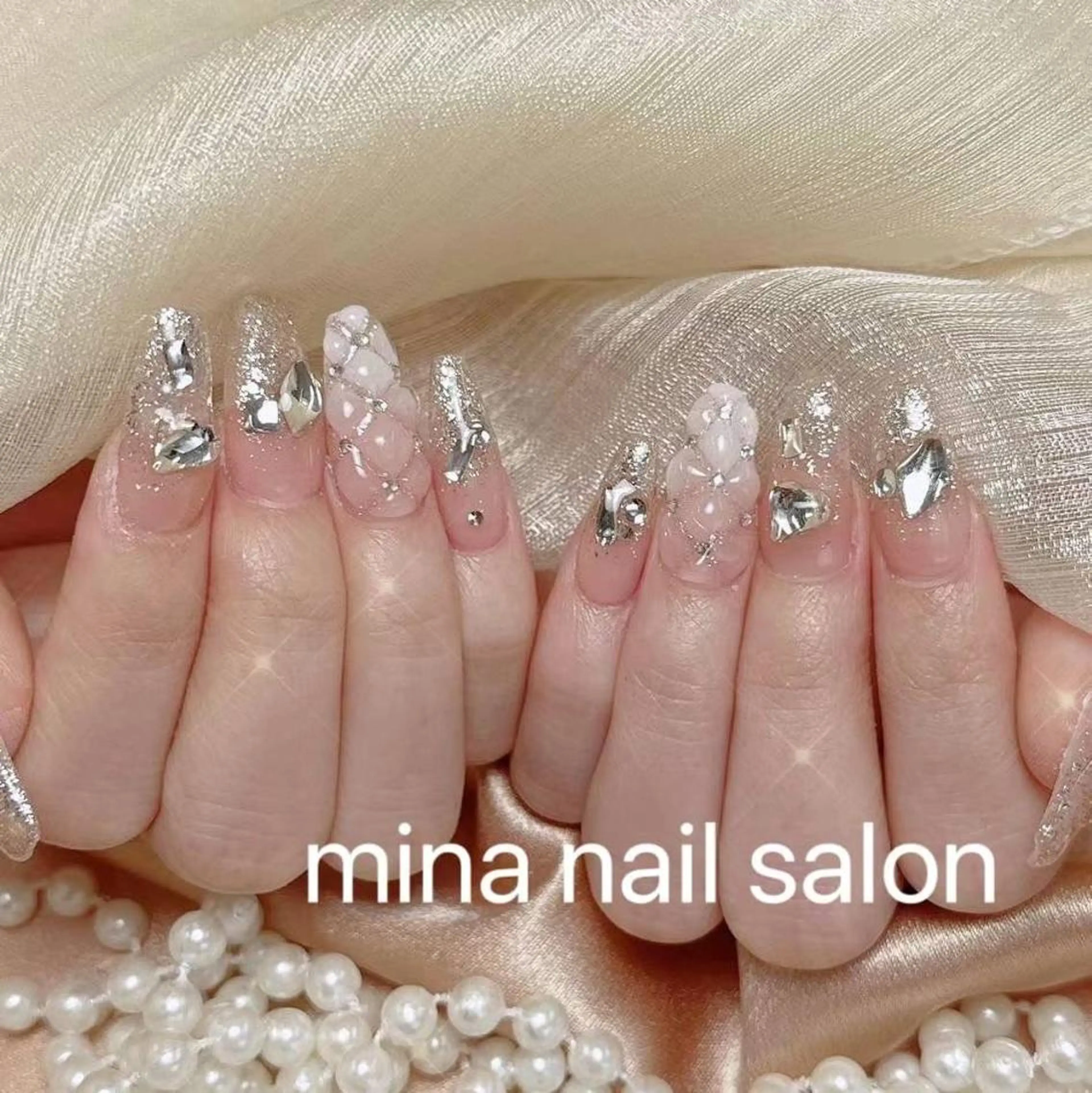 ネイル 長さ出し フットネイル フレンチネイル ガラスフレンチ 韓国ネイル 🐾みき 🧸のネイルデザイン