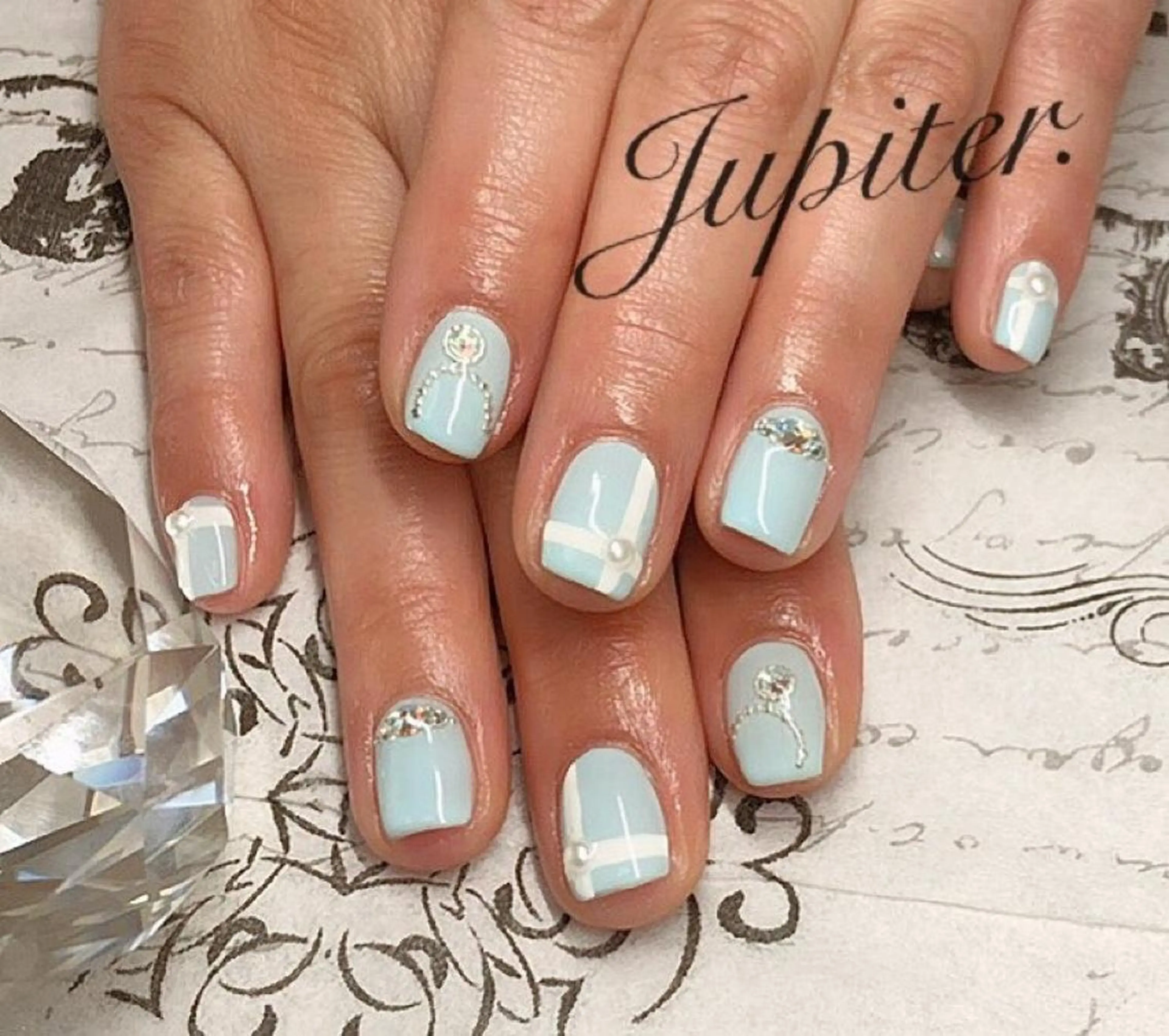 ネイル リボン ハンドネイル PrivateSalon Jupiter所属・Jupiter .のネイルデザイン