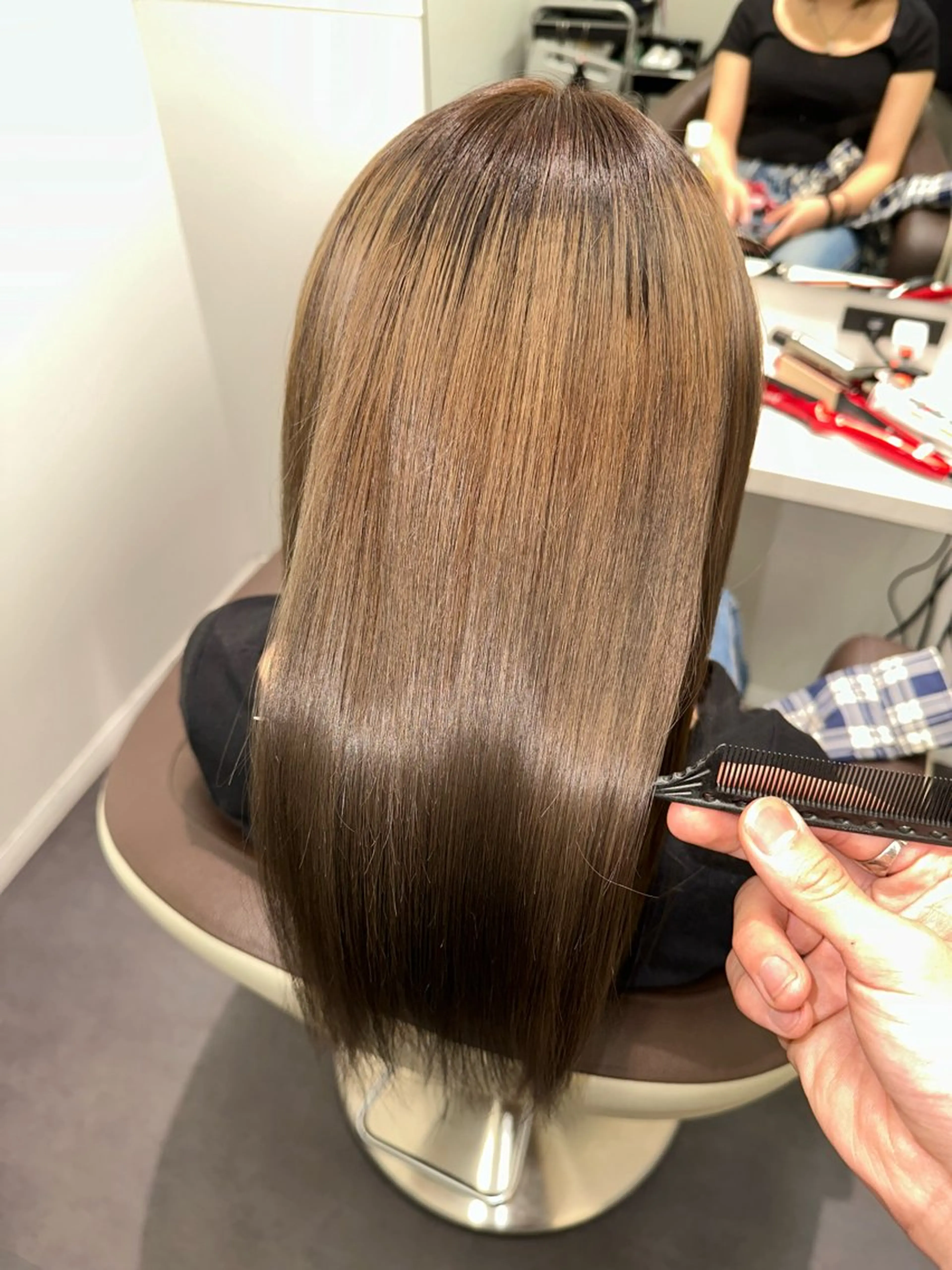 セミロング Wisteria所属・美髪特化✨ 伊織✨縮毛矯正✨のヘアスタイル