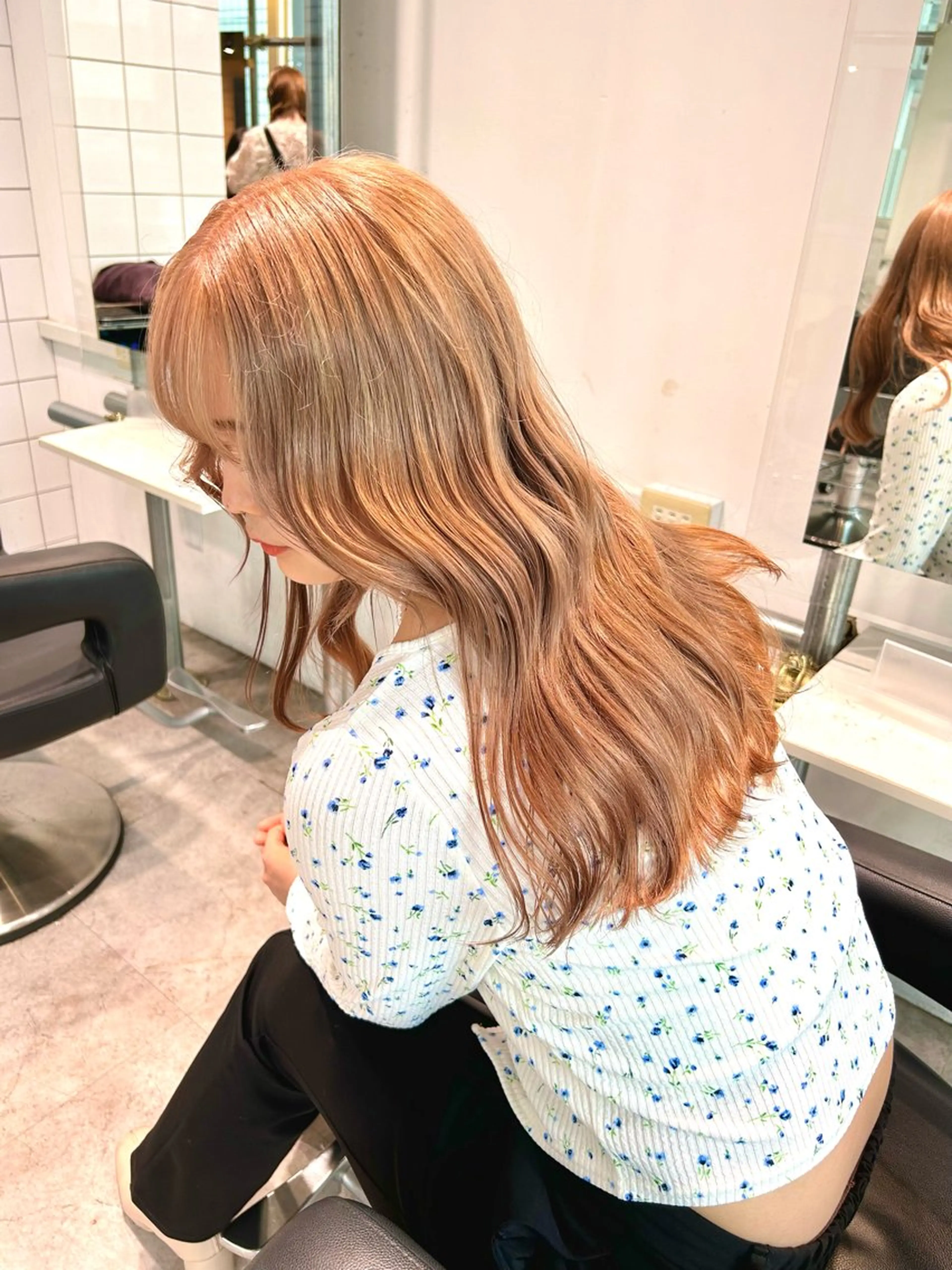 ロング カラー ヘアアレンジ トレンドモテカラー 🩷色落ちまで可愛くのヘアスタイル