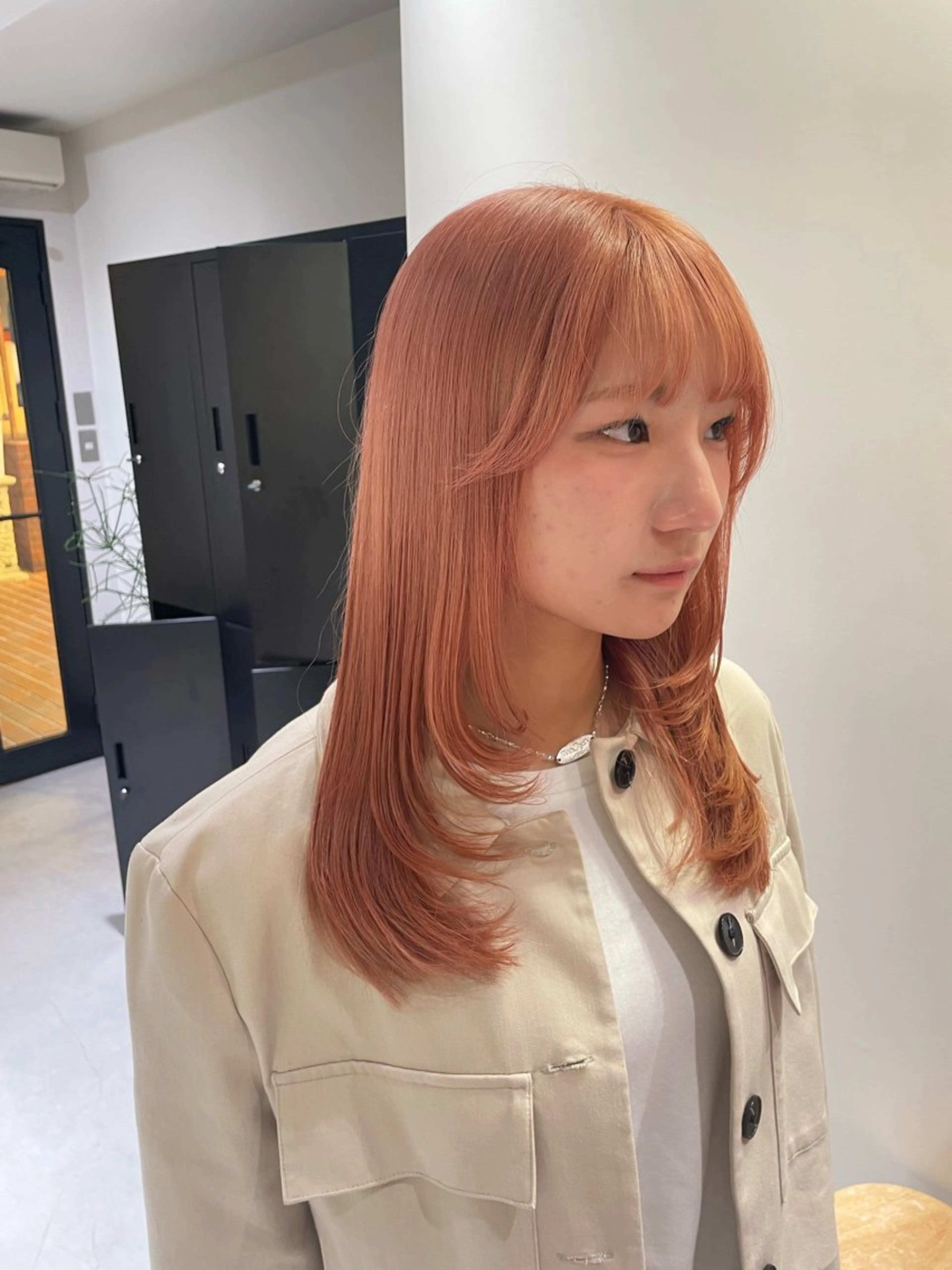 セミロング ヘアカラー トリートメント _WHITE京橋所属・_WHITE 佐伯 碧のヘアスタイル