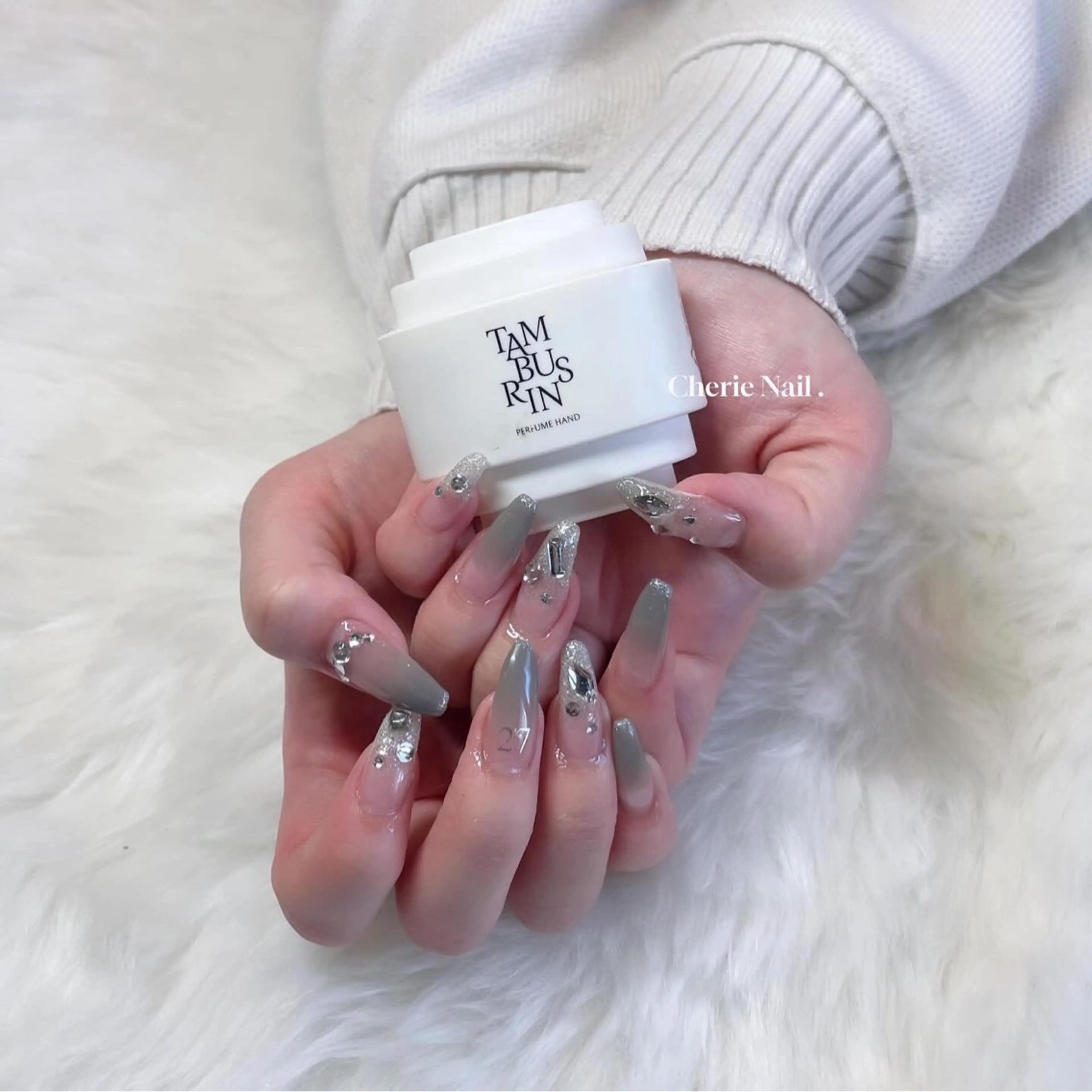ネイル キラキラネイル Cherie Nailのネイルデザイン