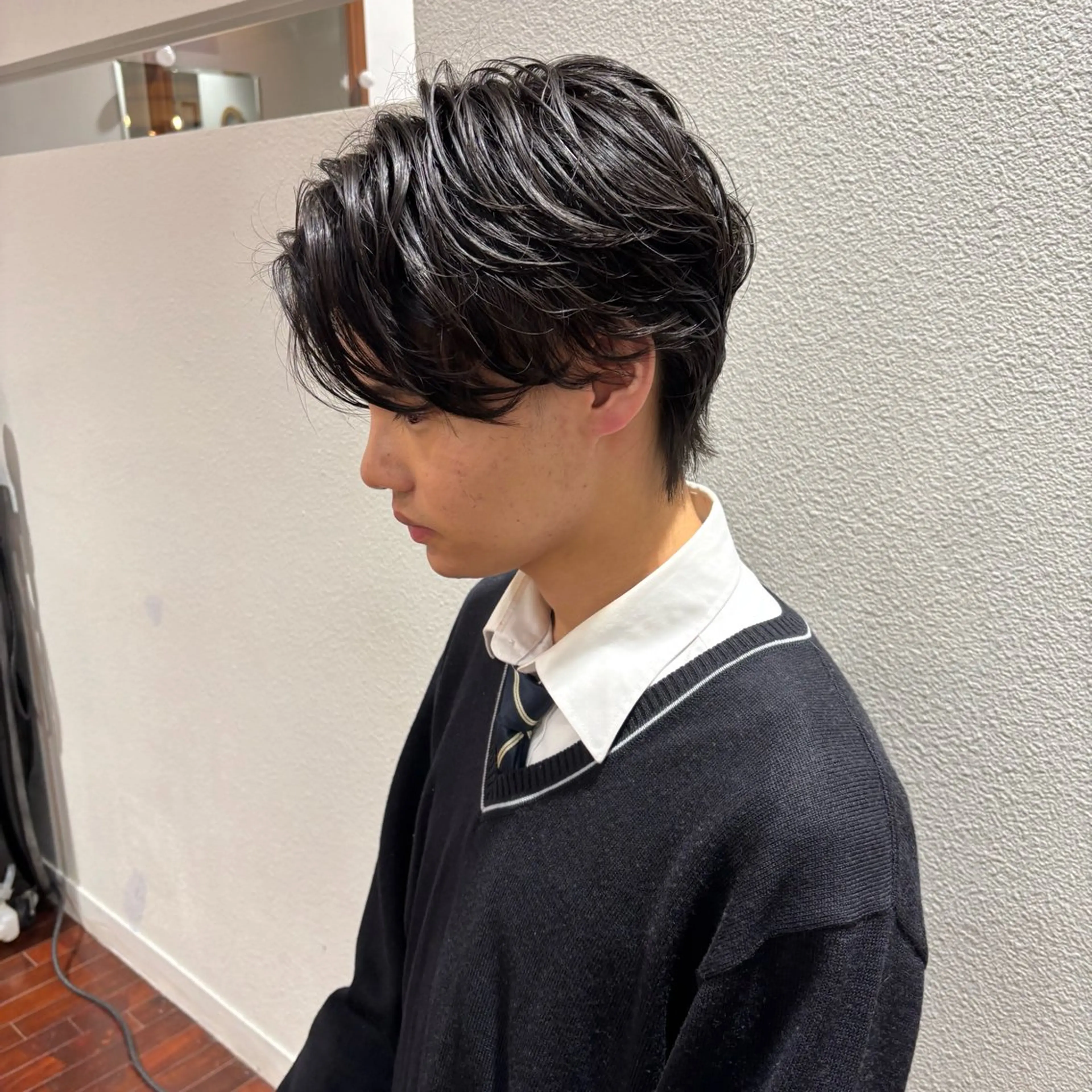 パーマ メンズ メンズ韓国風 メンズパーマ ニュアンスパーマ グレージュ🐰透明感 カラー🫧akihoのヘアスタイル