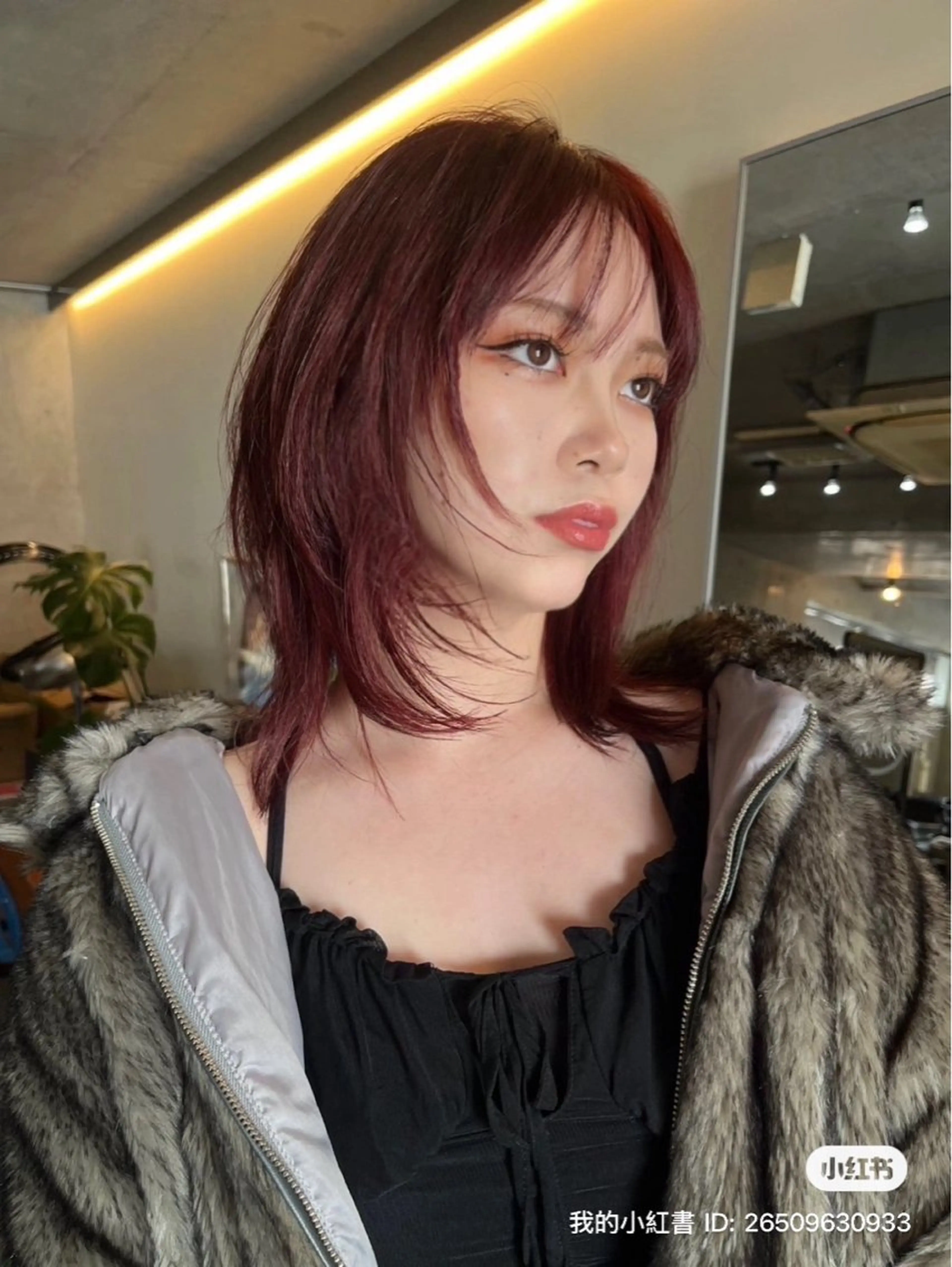 ミディアム ミディアムレイヤー アッシュ オレンジブラウン 顔まわりレイヤー ハッシュカット カット ヘアカラー レイヤーカット\ウル フ　chinatsuのヘアスタイル