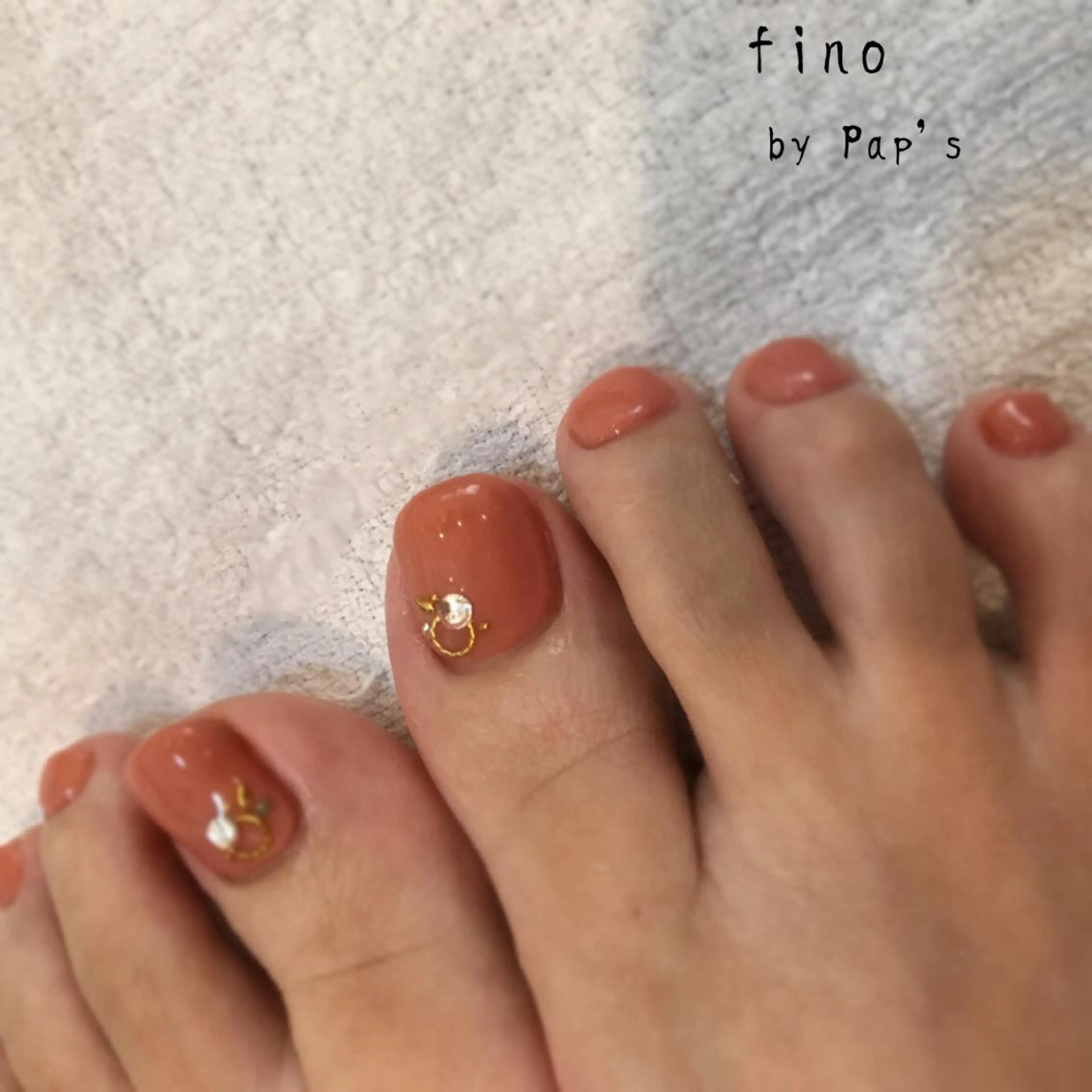 ネイル fino by Pap's所属・西畠 真由美のネイルデザイン