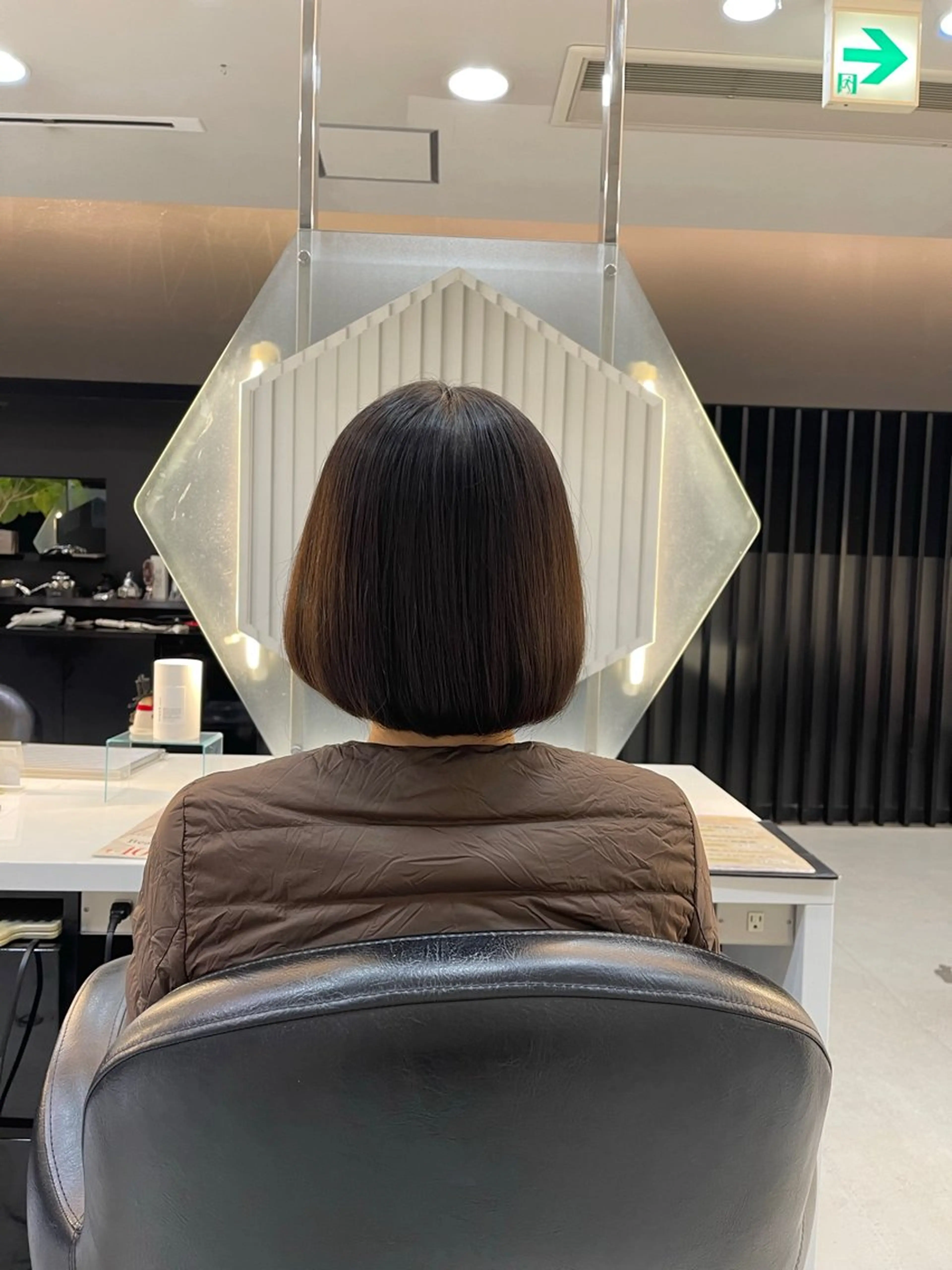 ショート ボブ 超透明感カラー🦋韓 国羽エクステ🪽🫧のヘアスタイル