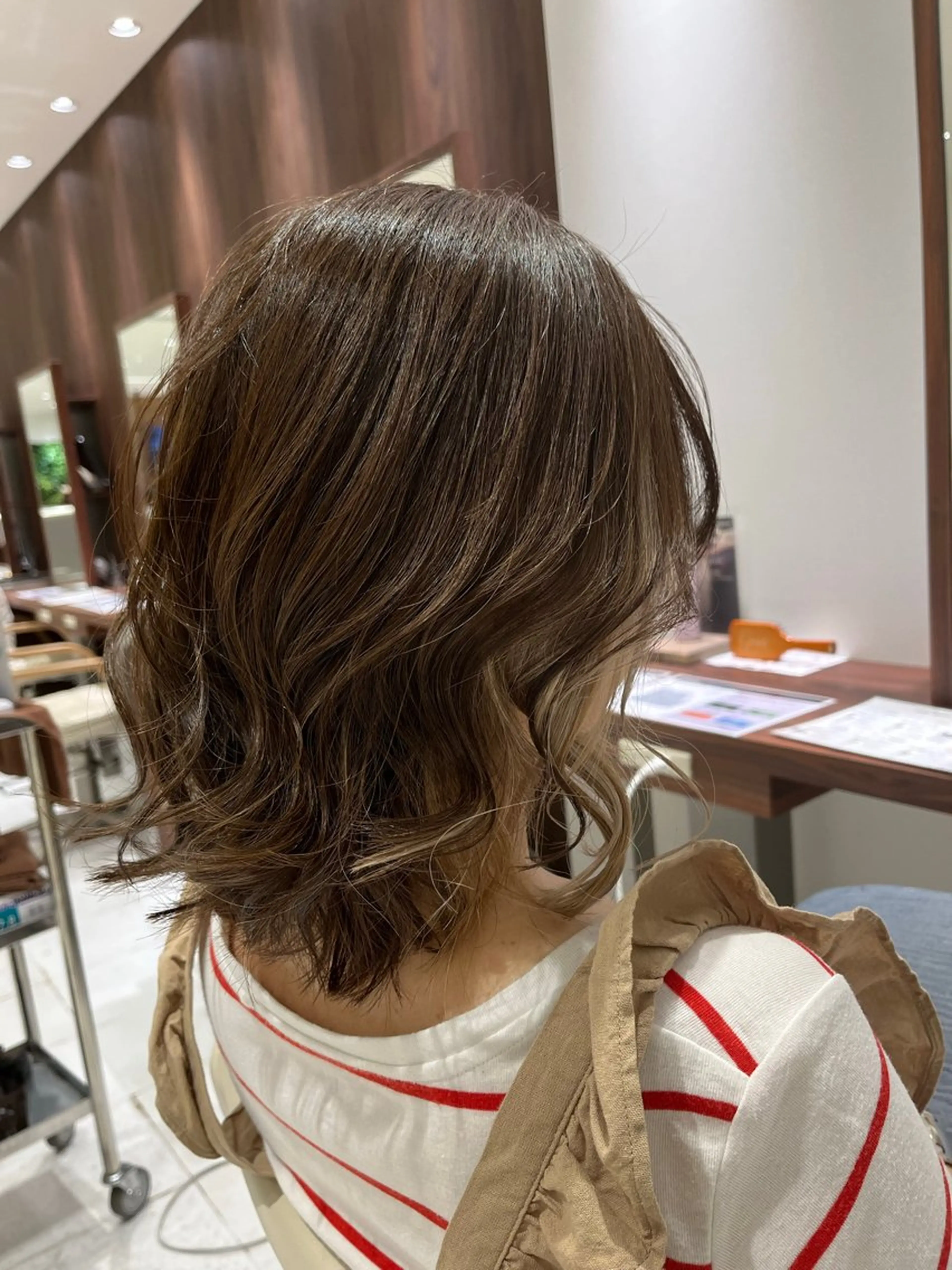 ミディアム カラー ハイライトカラー ボブ くびれヘア ハイライト 髪質改善 OASIS AVEDA 船橋店所属・河津 太郎のヘアスタイル