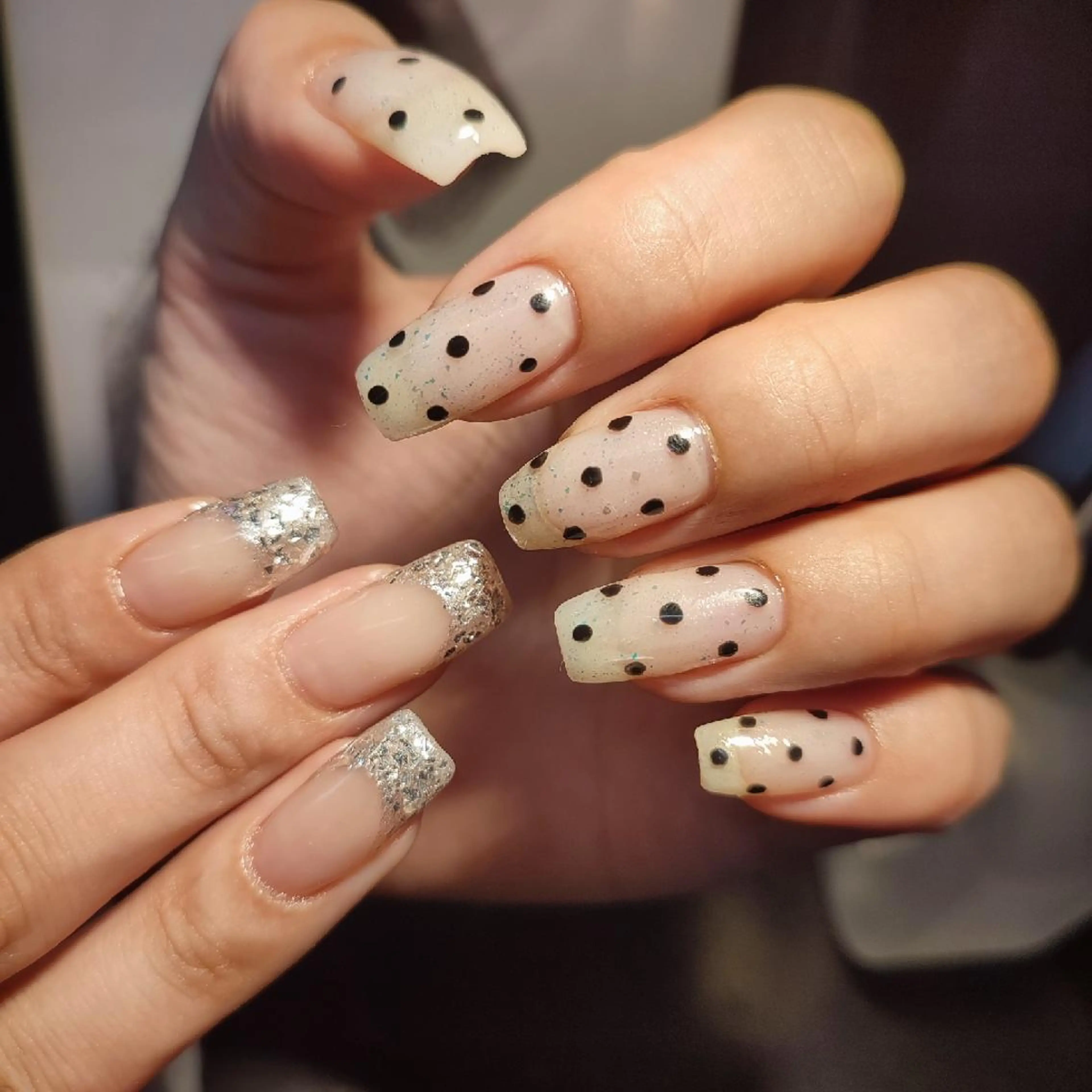 ネイル ハンドネイル RUNWAY 　　の眉毛・アイブロウイメージ