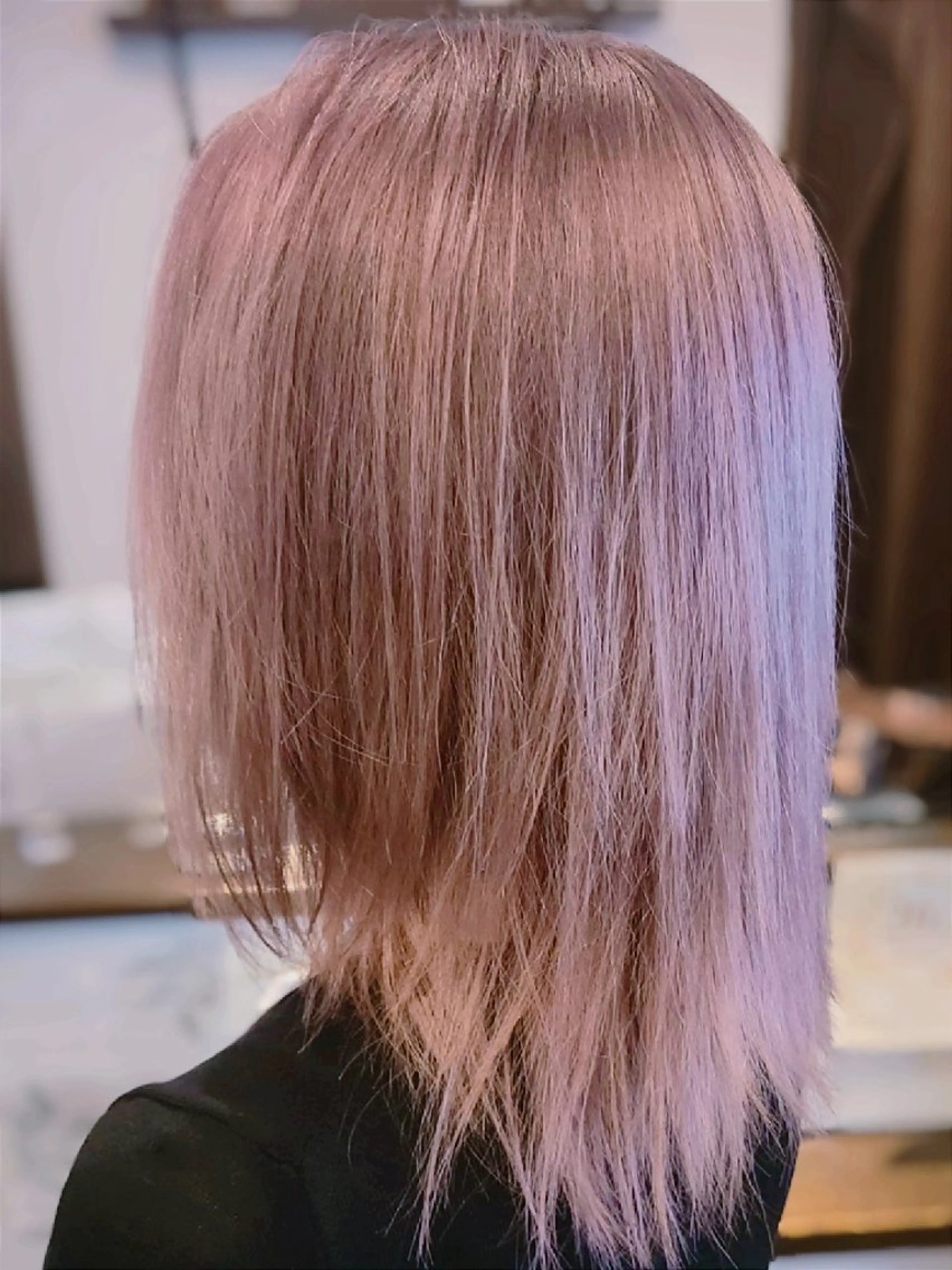 セミロング カラー 【大宮】デザイナー Anne 諳 アンのヘアスタイル