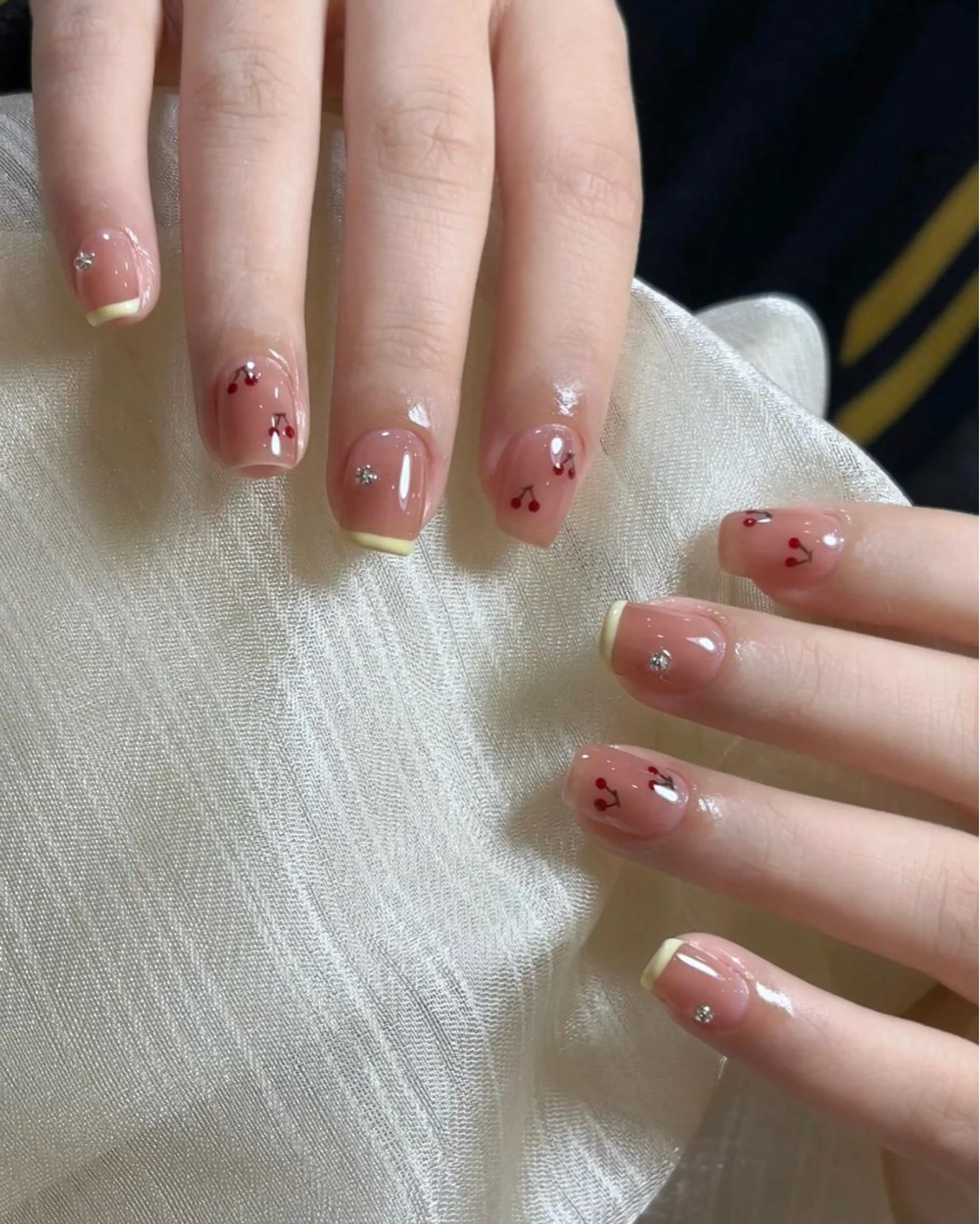 ネイル ハンドネイル 🎀 NaNa_nailのネイルデザイン