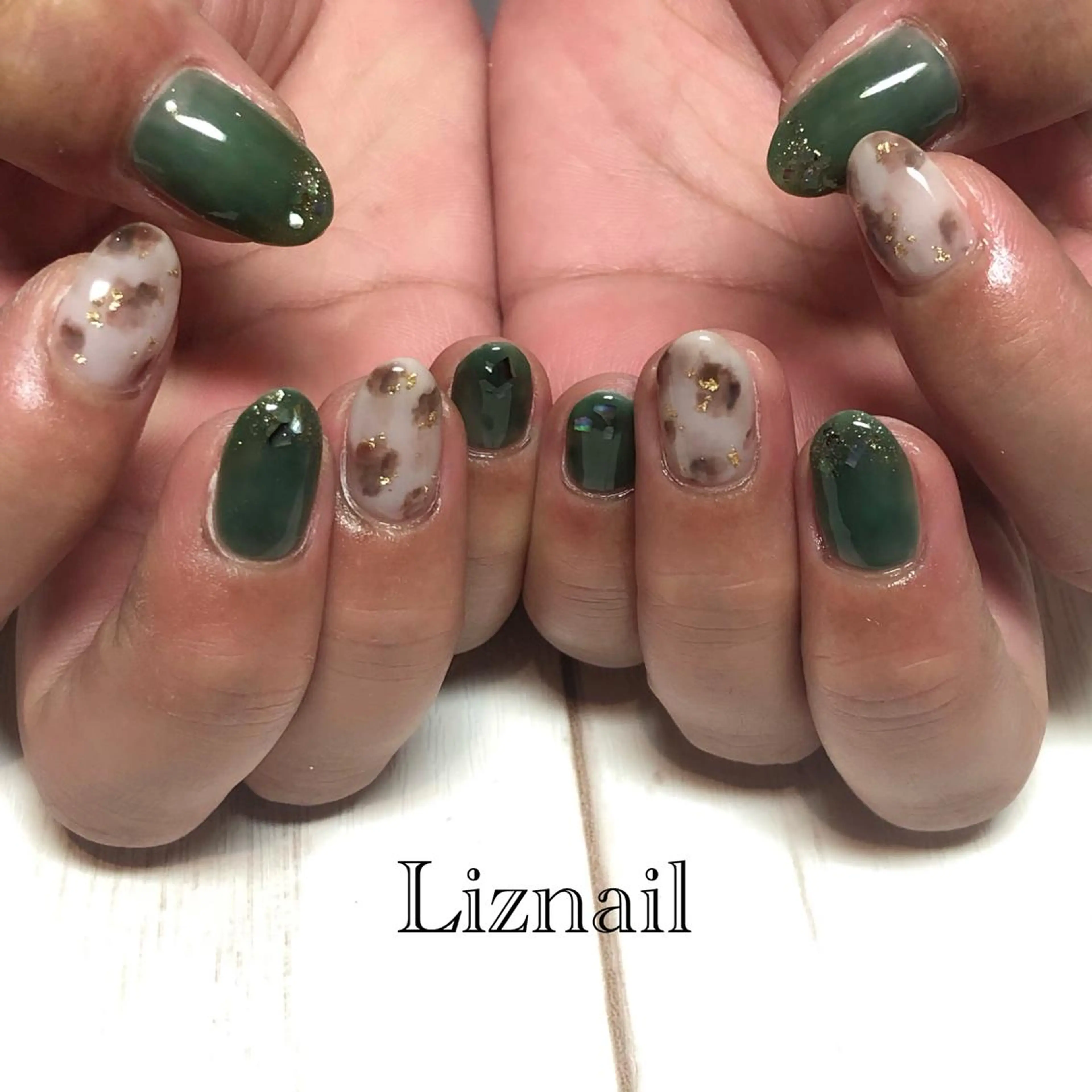 ネイル Rawr / saoriのネイルデザイン