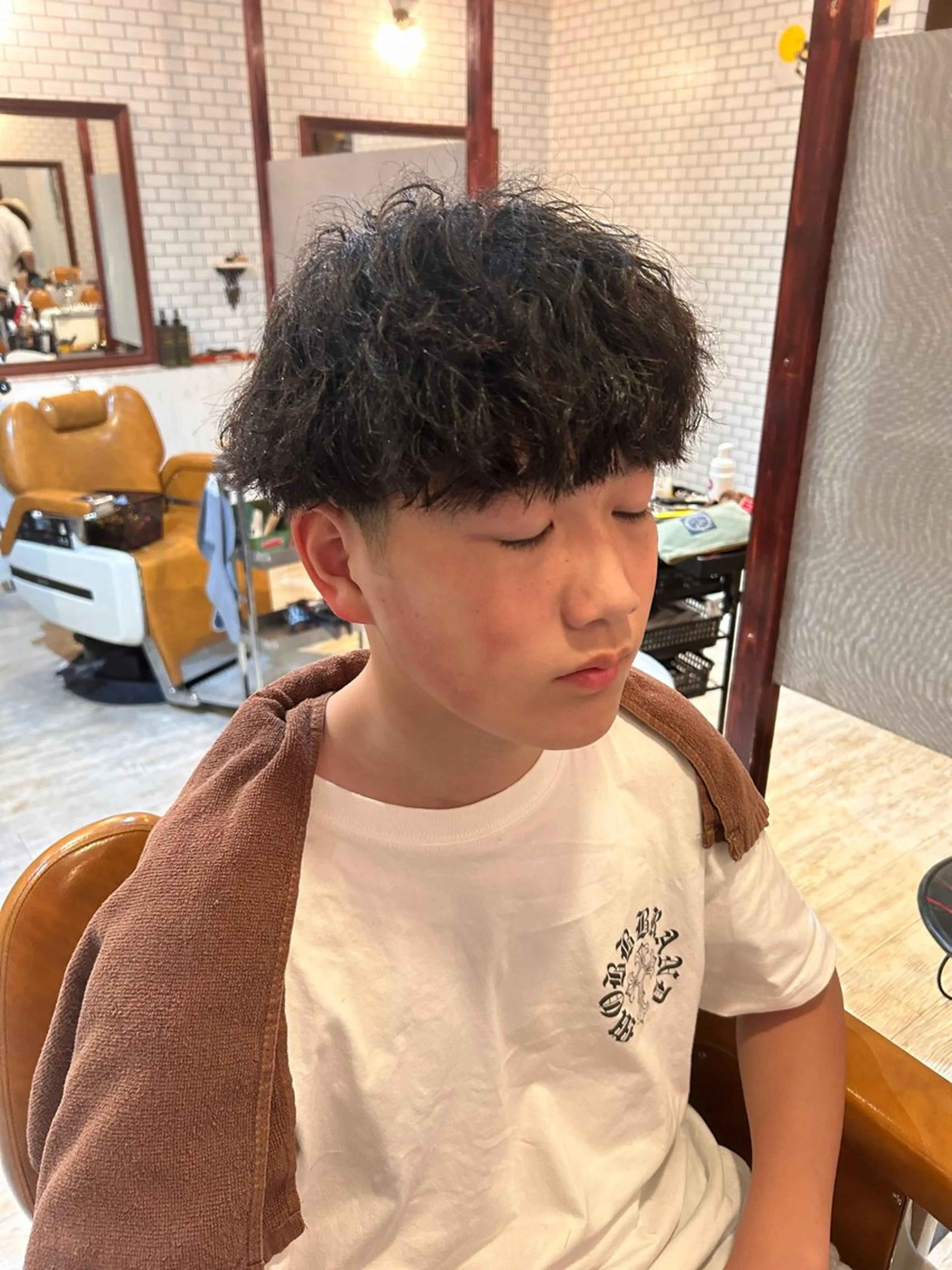 ミディアム 吉田 龍人のヘアスタイル