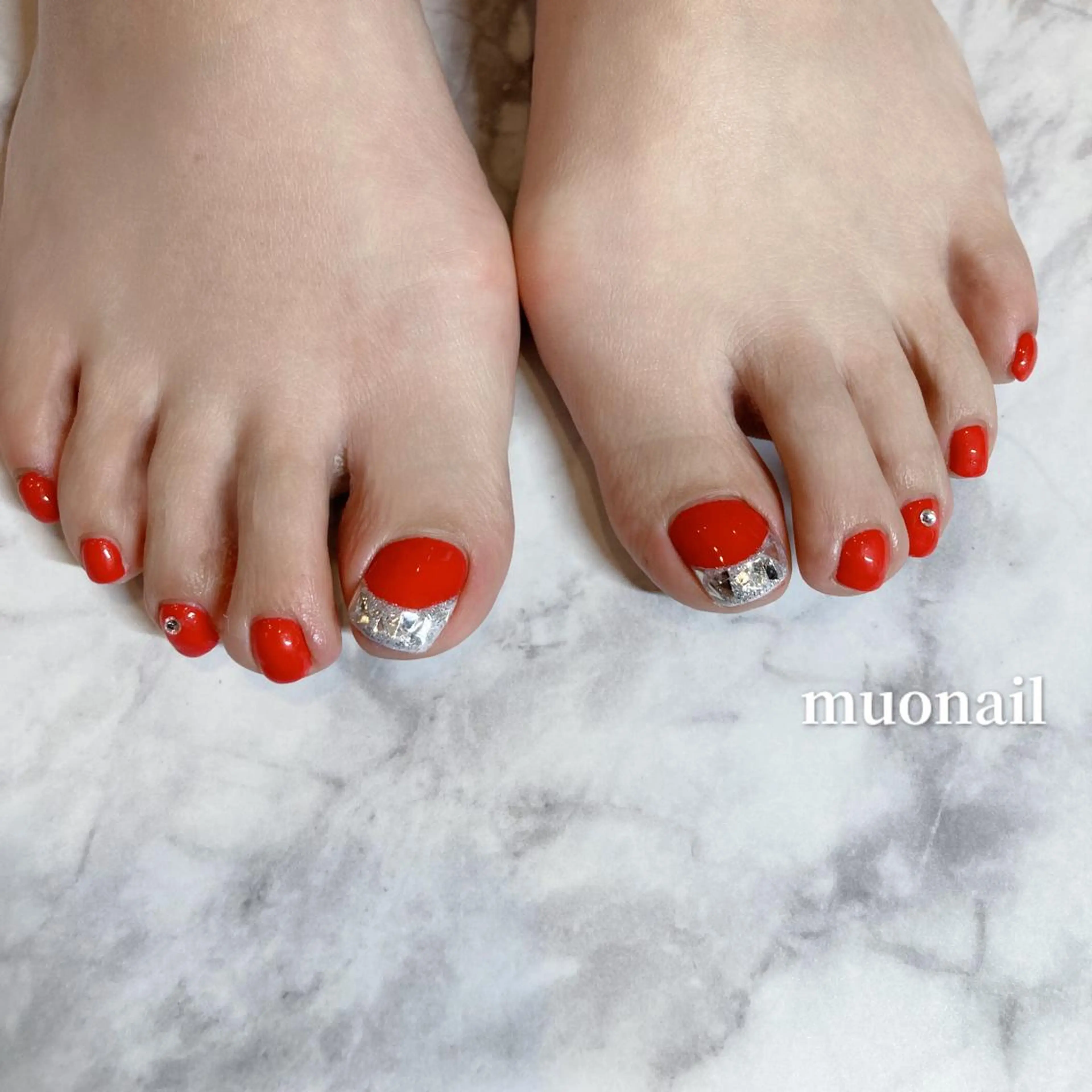 ネイル フレンチネイル ガラスフレンチ 赤色 中川 ほののネイルデザイン