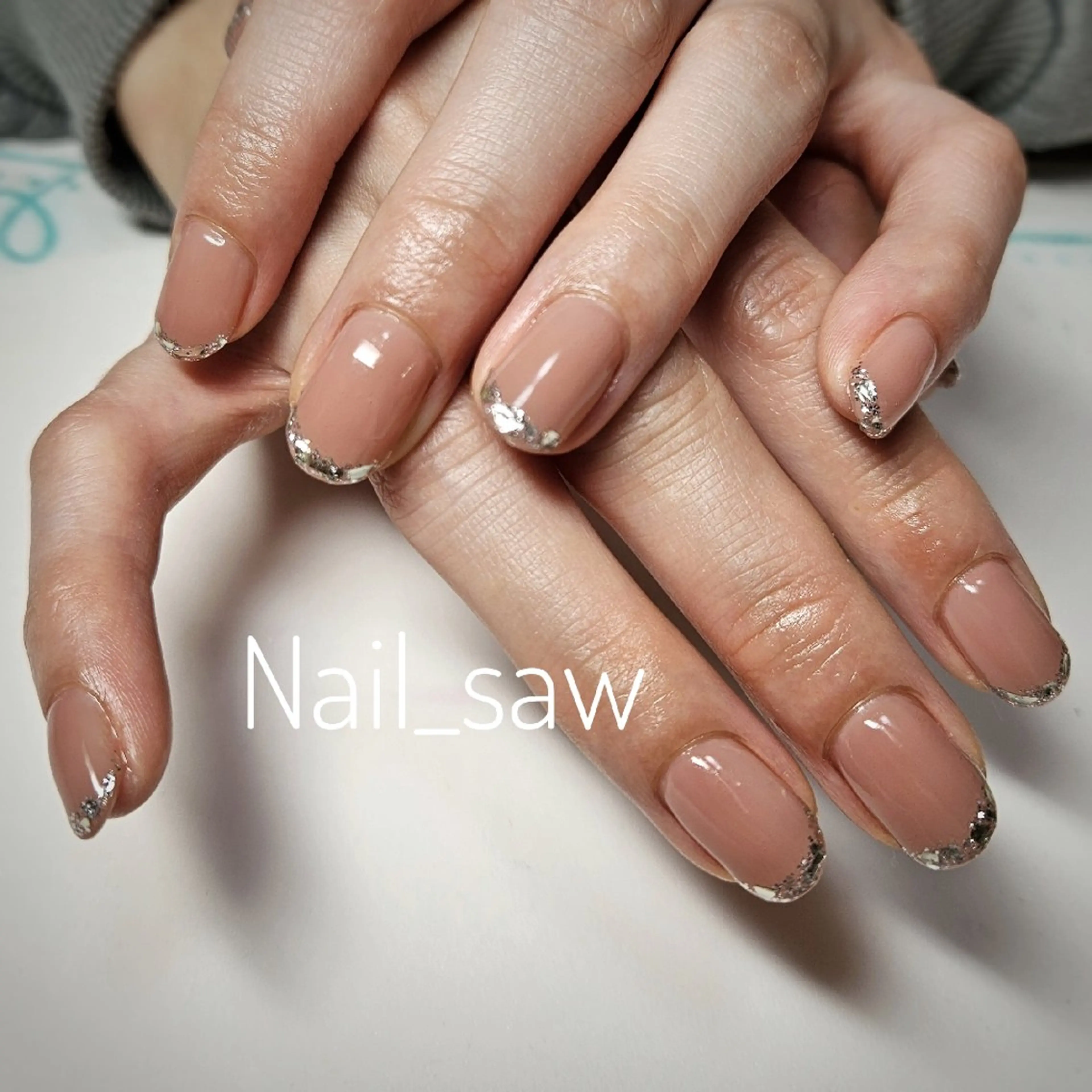 ネイル フレンチネイル ガラスフレンチ ショートネイル ハンドネイル Y. Saoriのネイルデザイン