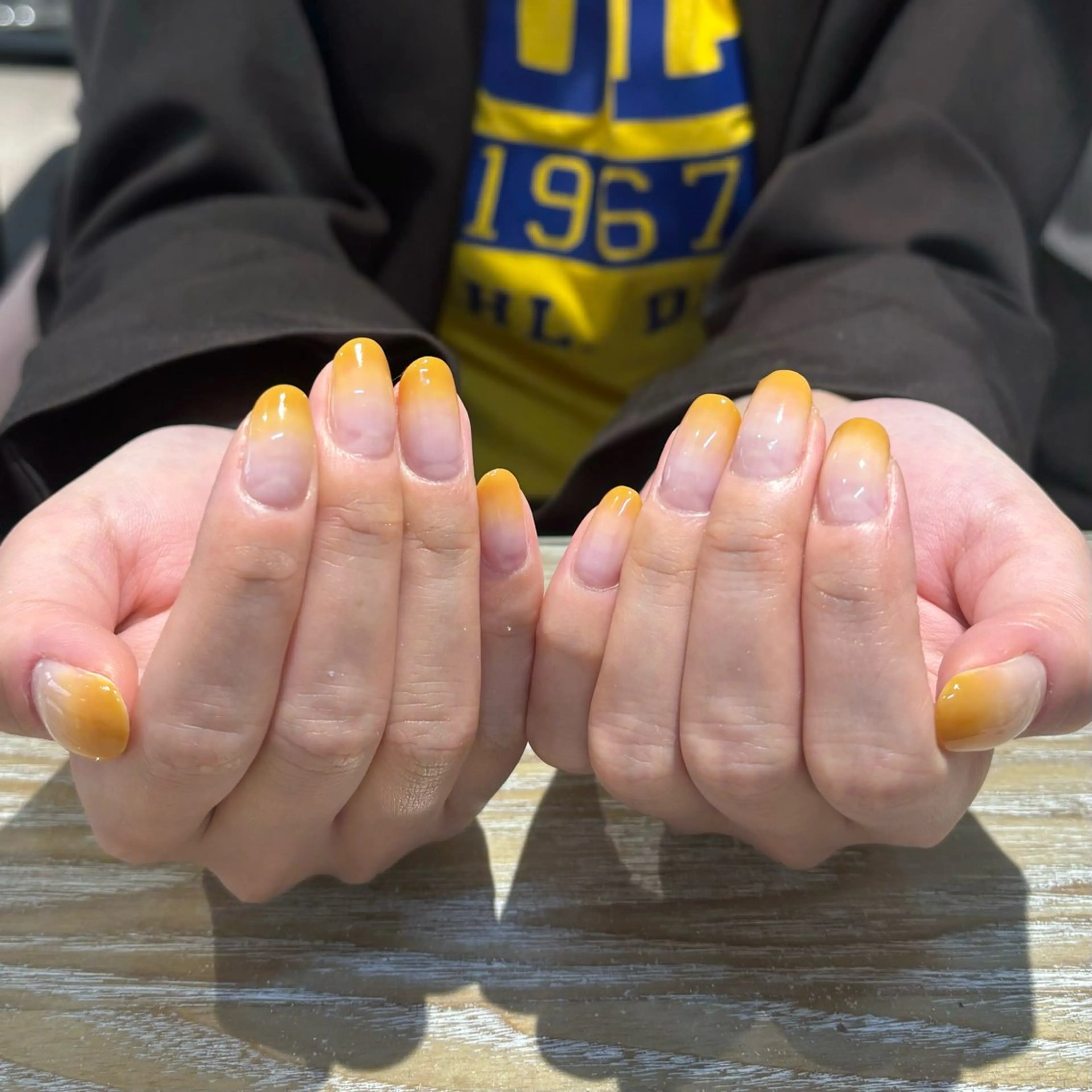 ミディアム イエローカラー erinca nail所属・村上 由衣のネイルデザイン