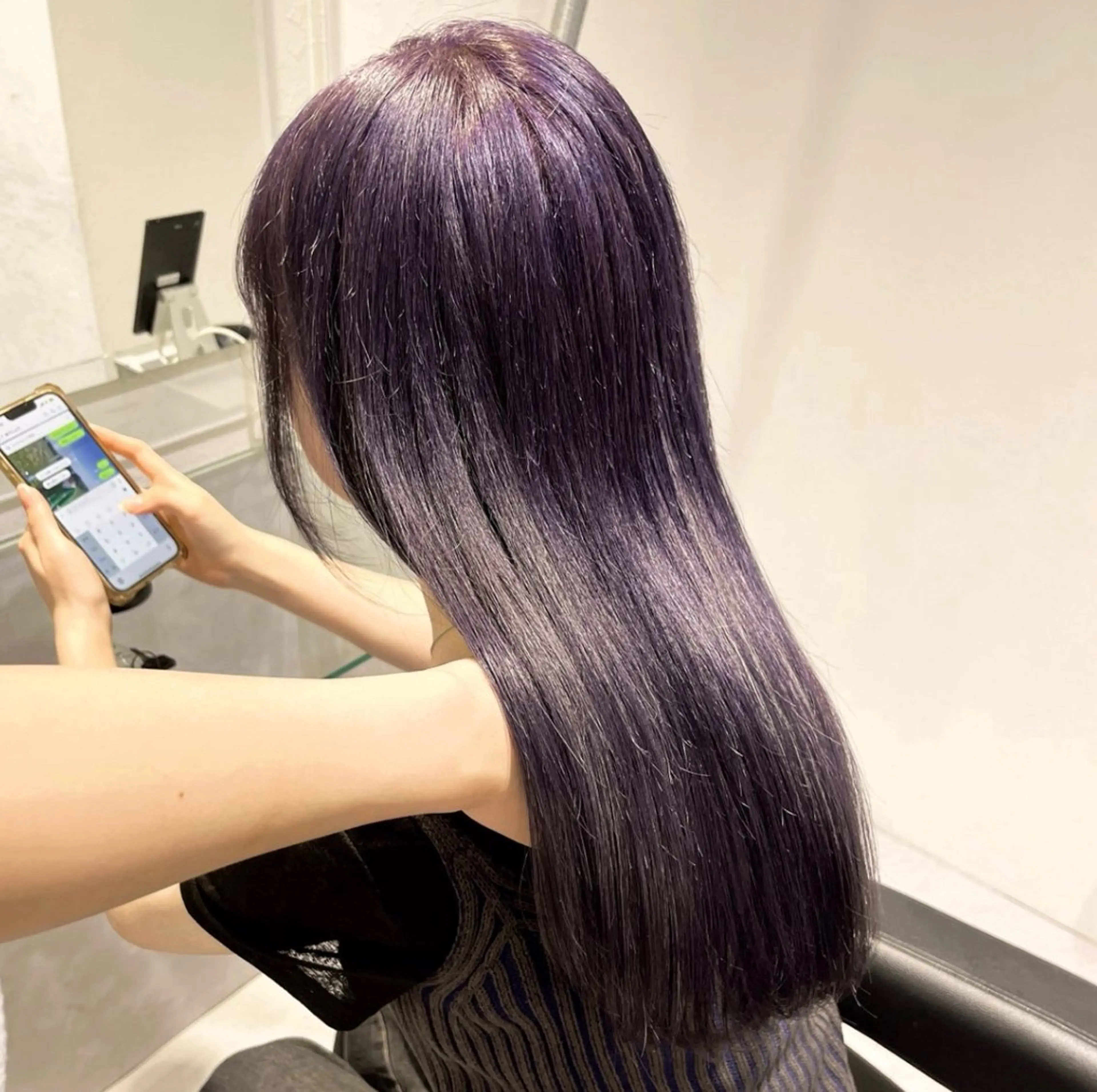 ロング カラー 🫧うる艶トレンド 🫧透明感カラーのヘアスタイル