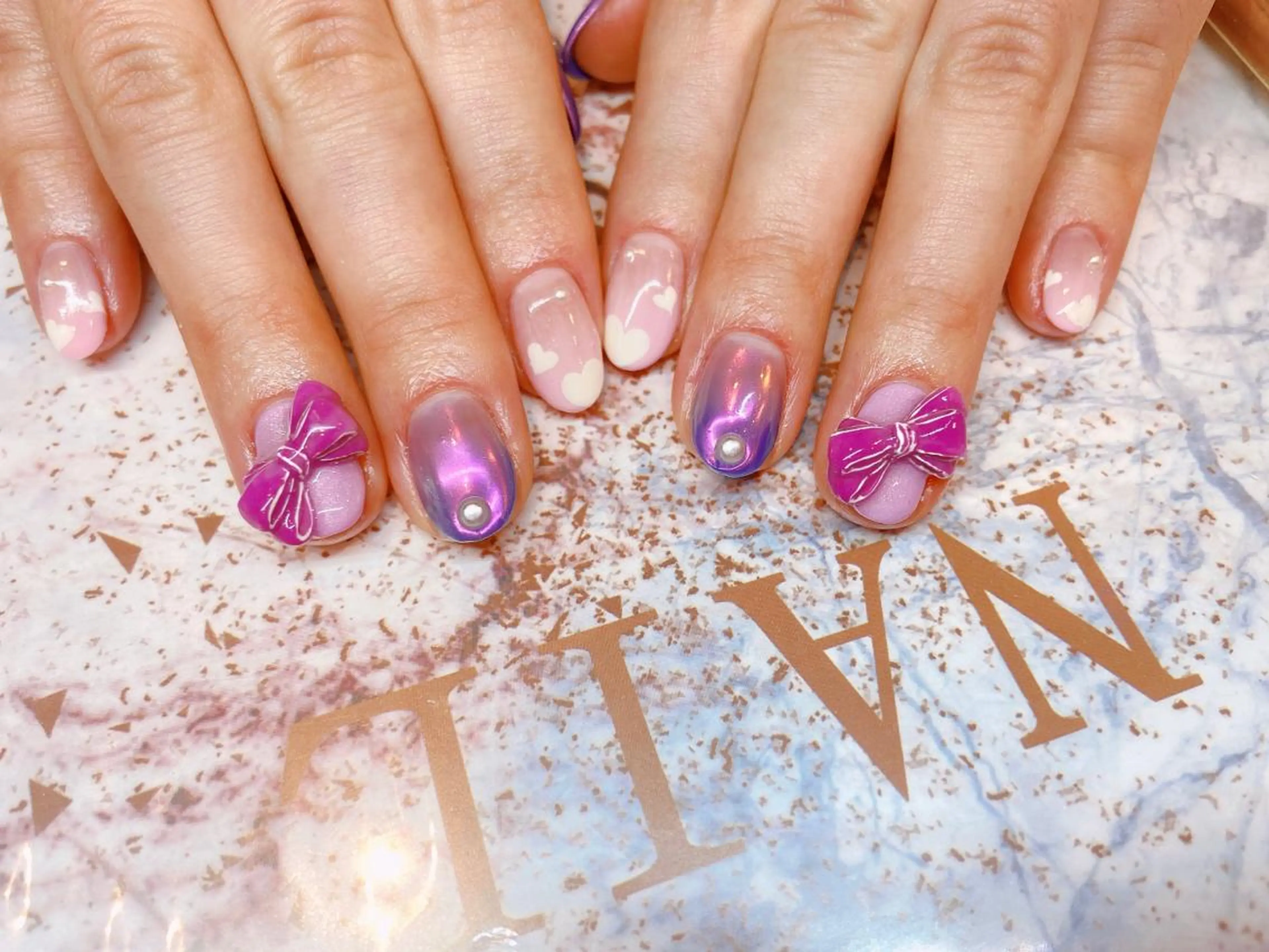 ネイル リボン 長さだし専門店 M2　rikaのネイルデザイン