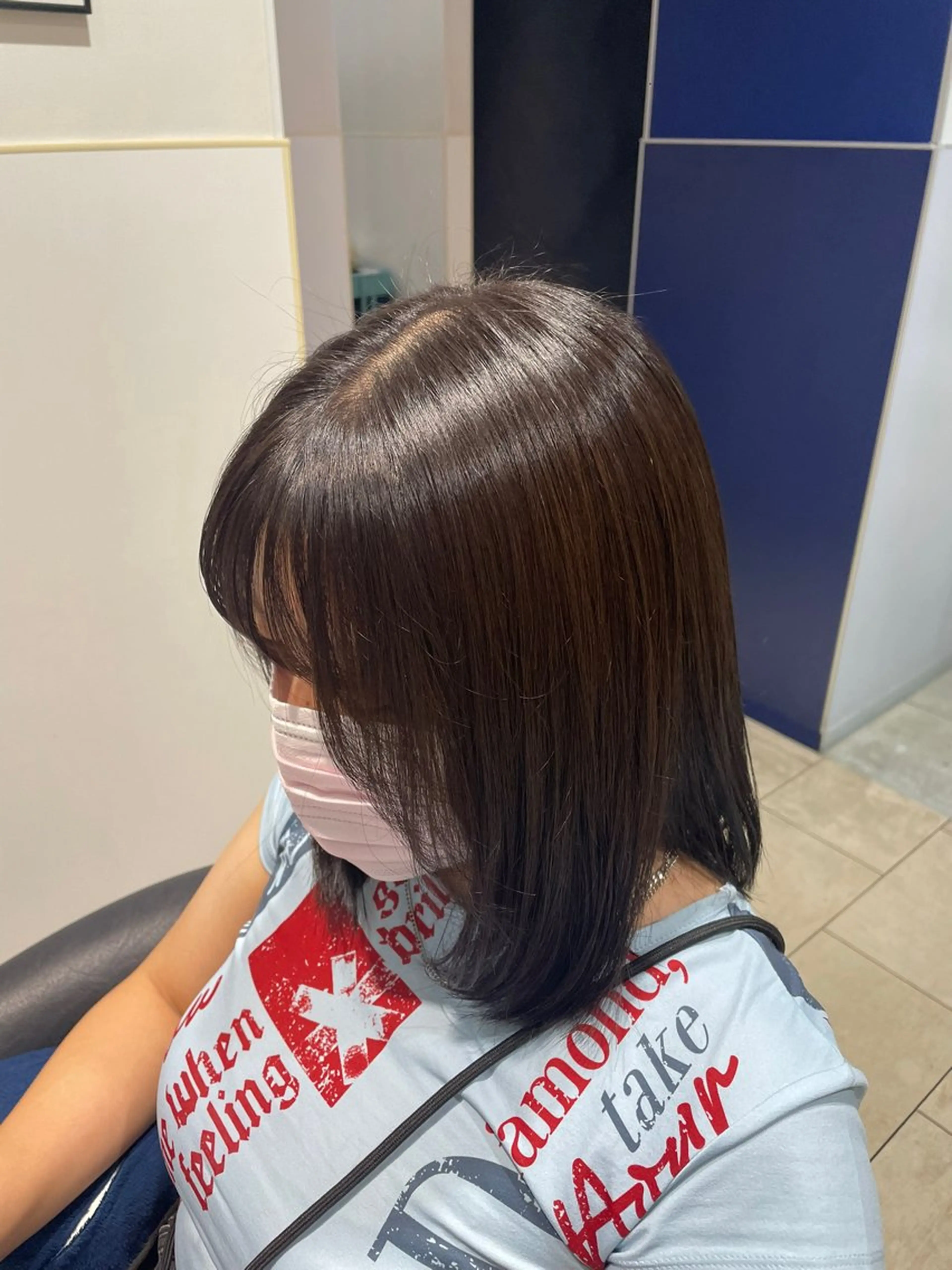 ミディアム カラー 森﨑 雅のヘアスタイル