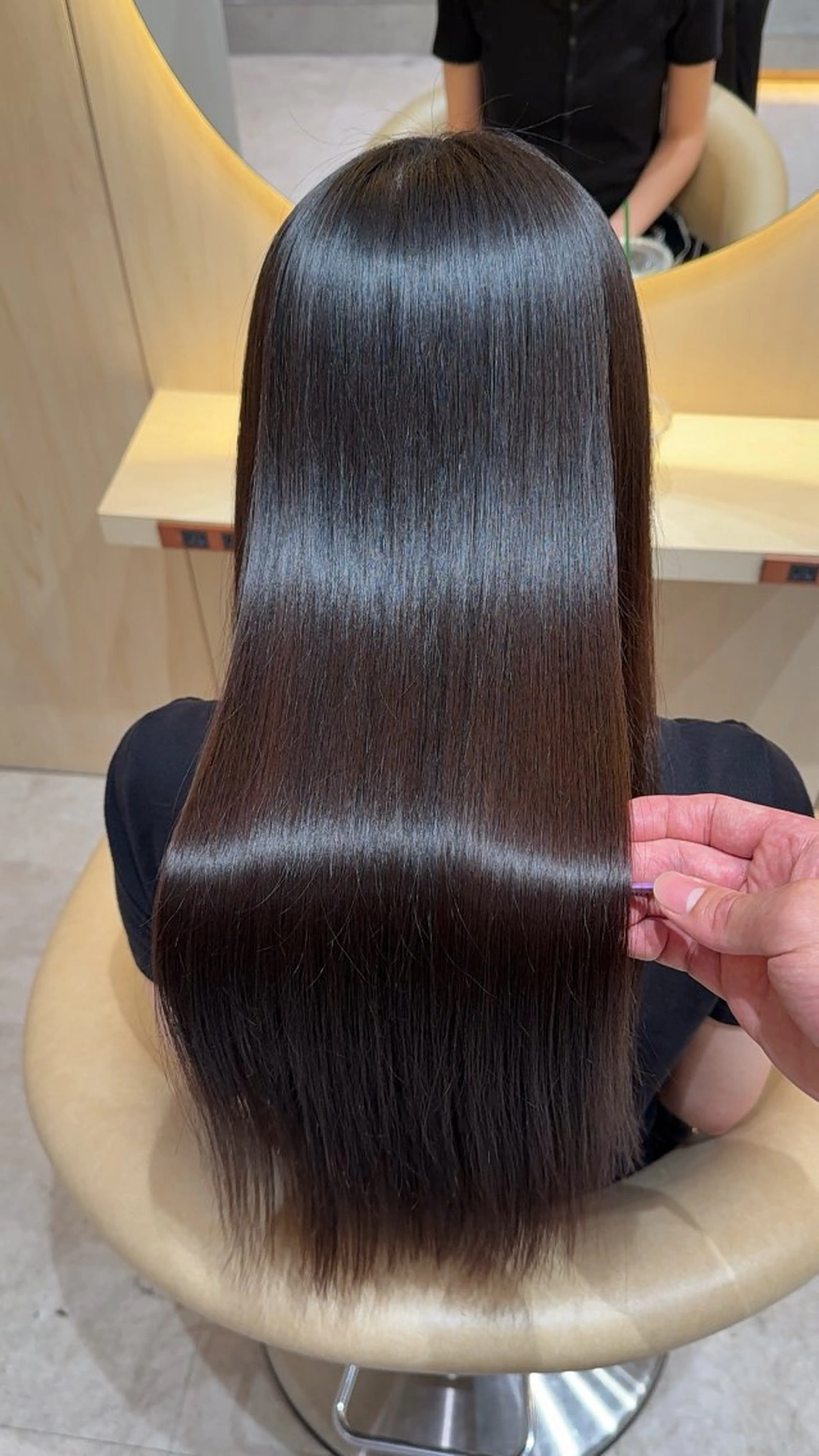 ロング カラー カット ヘアカラー 縮毛矯正 レイヤー❣️縮毛矯正 川村利幸のヘアスタイル