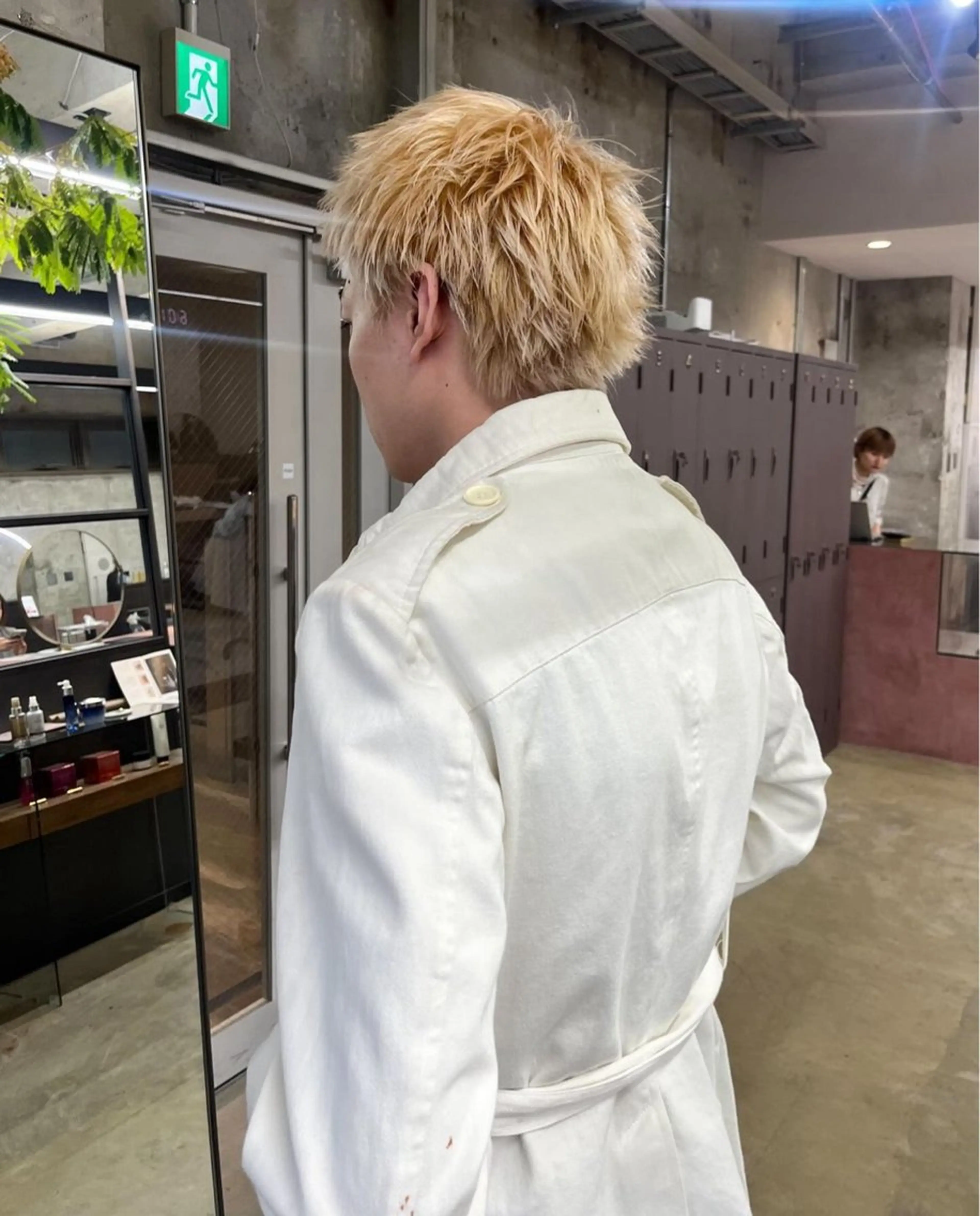 💫メンズ限定フルコースメニュー　ケアブリーチ＋カラー＋炭酸シャンプー＋眉カット＋Aujua 5stepトリートメントの写真