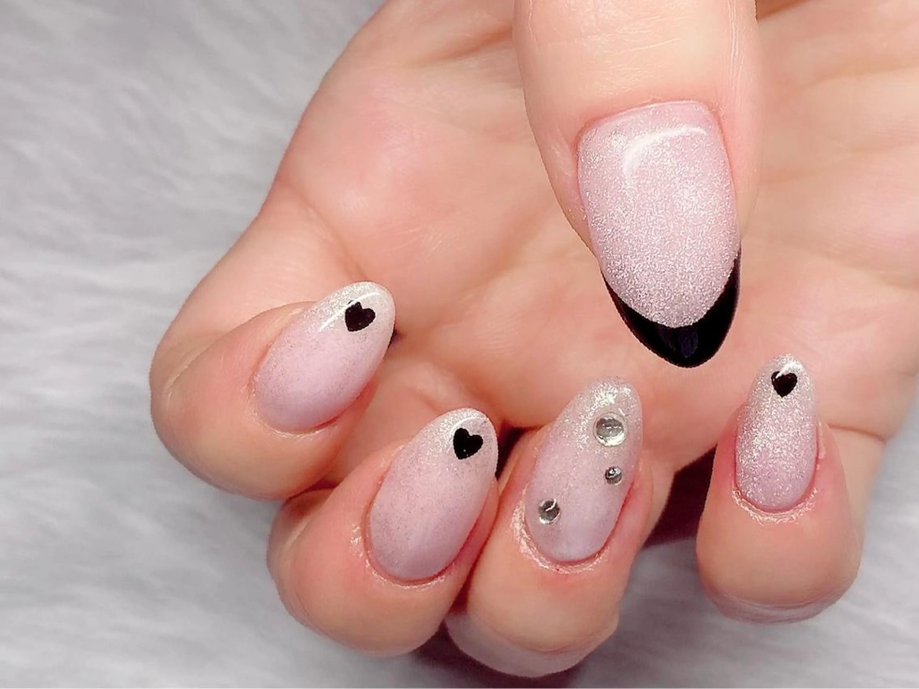 ネイル バレンタイン LEBRON Beautyのマツエク・マツパデザイン