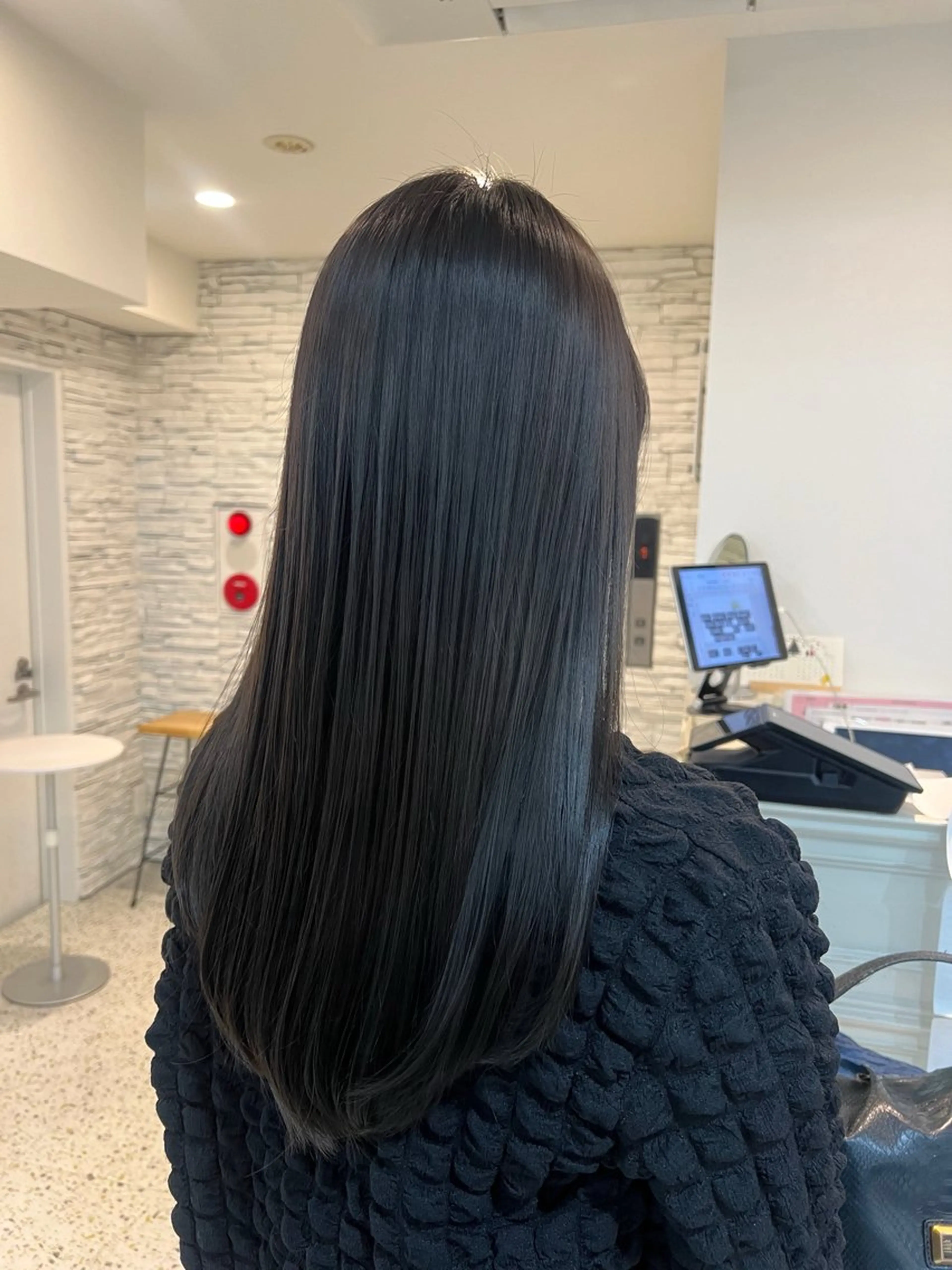 ロング カラー 透明感カラー グレージュ オリーブグレージュ オリーブグレー 髪質改善 ヘアカラー トリートメント 透明感カラー/ RIKO🌺🥥のヘアスタイル