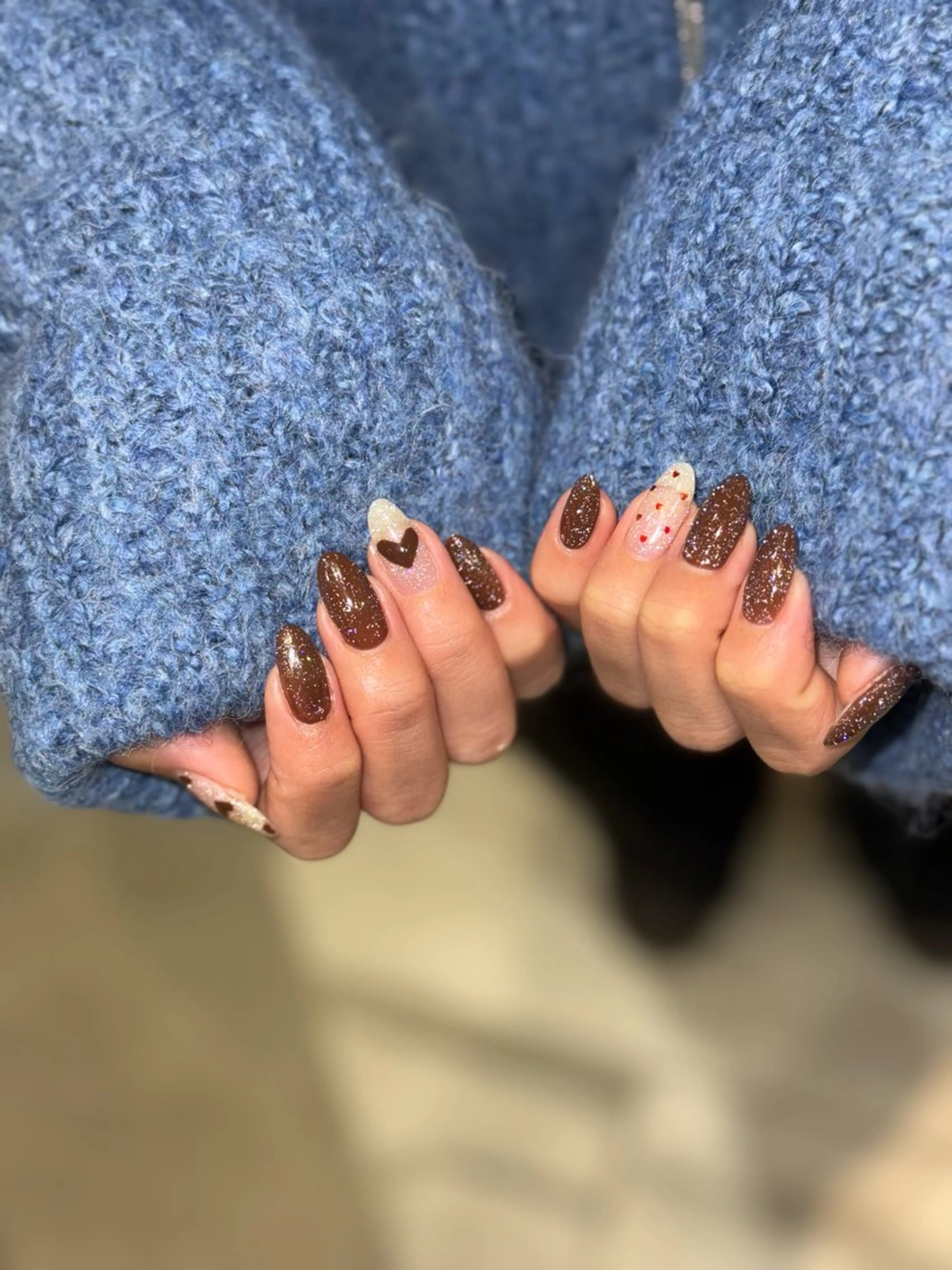ネイル ブラウン フラッシュネイル バレンタイン ハンドネイル Manami /熊谷ネイルのネイルデザイン