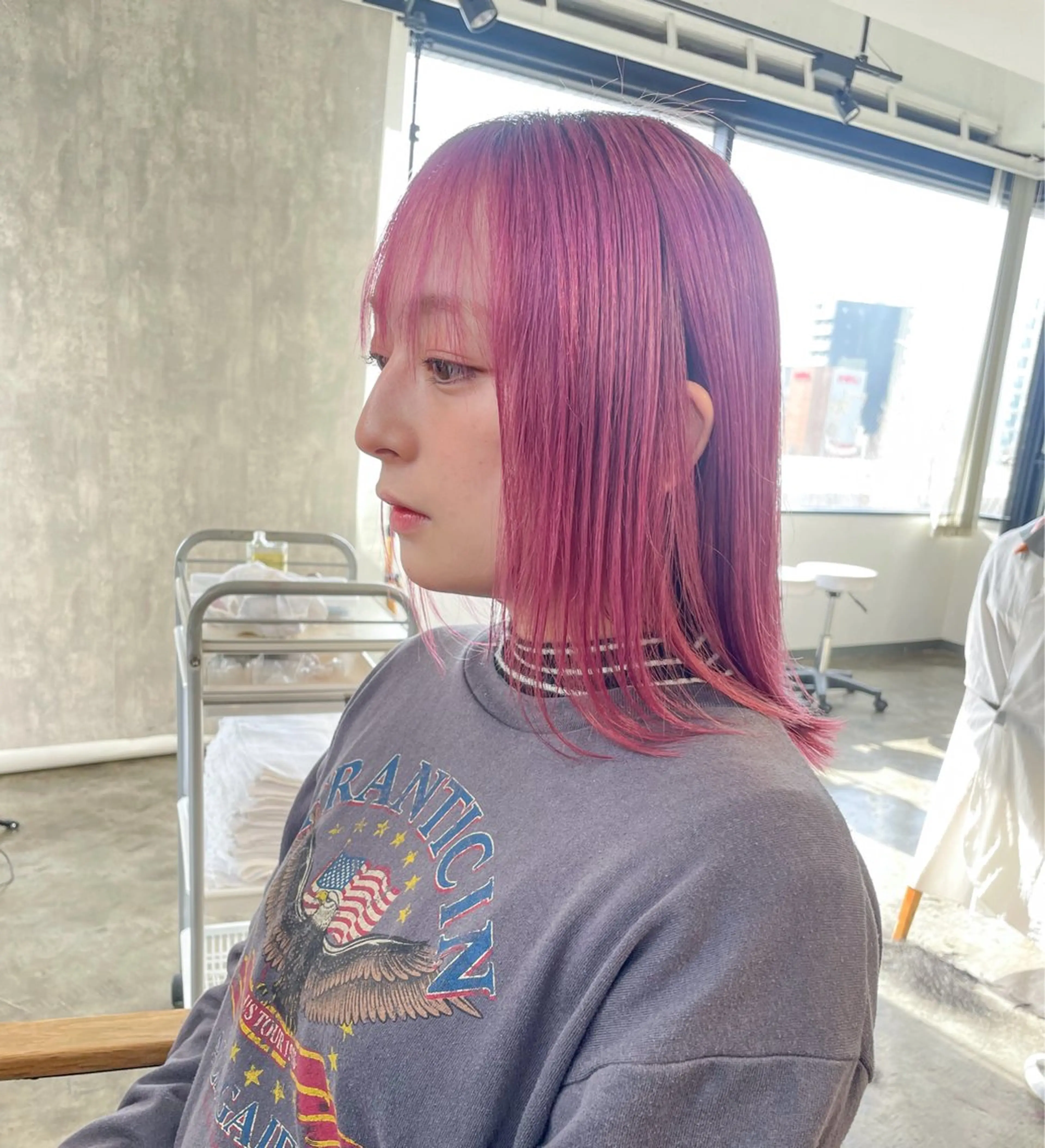ミディアム カラー ハイトーンカラー ピンクカラー ヘアカラー トリートメント ハイトーン/レイヤー /ケアブリーチ石川治のヘアスタイル