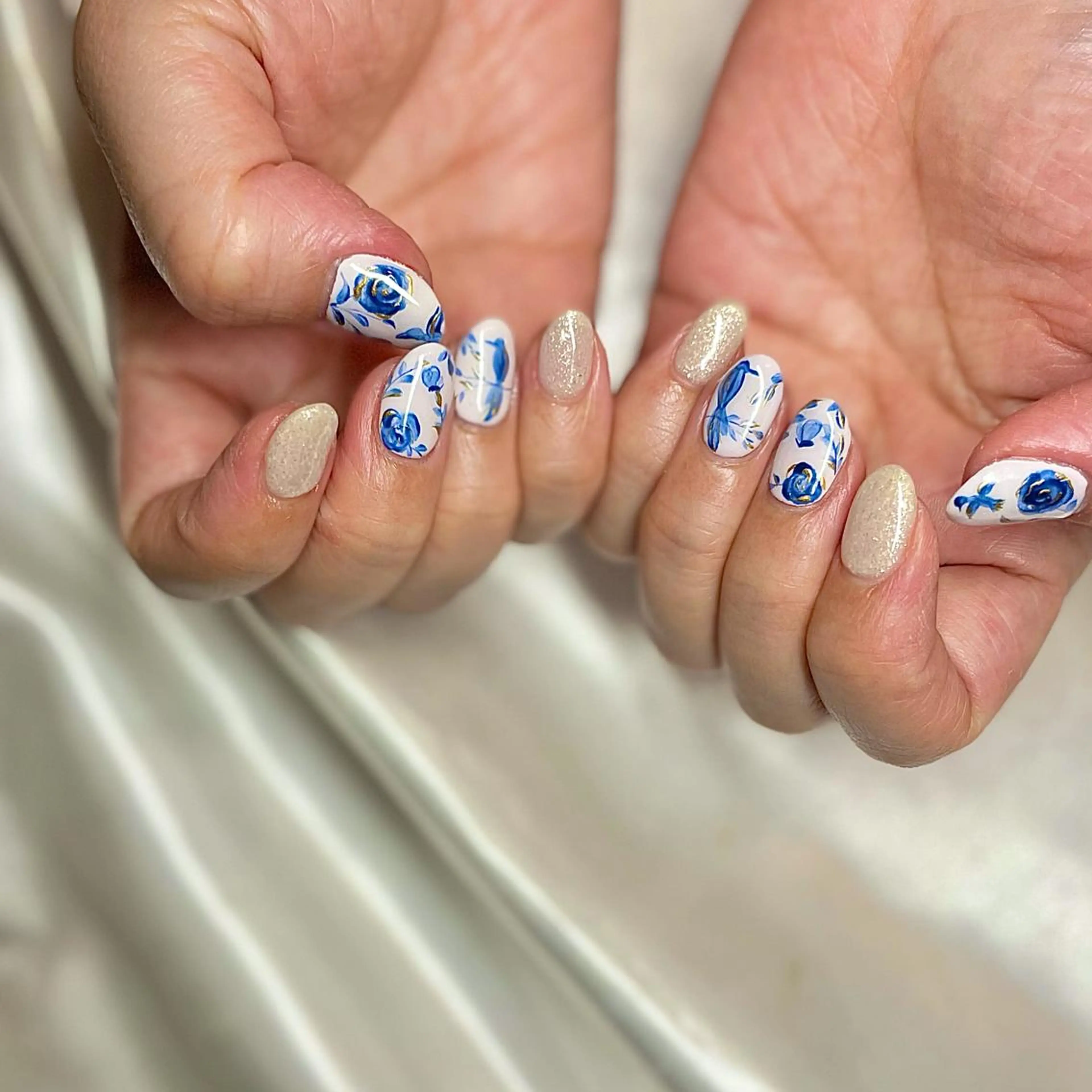 ミディアム カラー パーマ ヘアアレンジ メンズ キッズ ネイル マツエク・マツパ フラワーネイル nail&eye Aoのマツエク・マツパデザイン