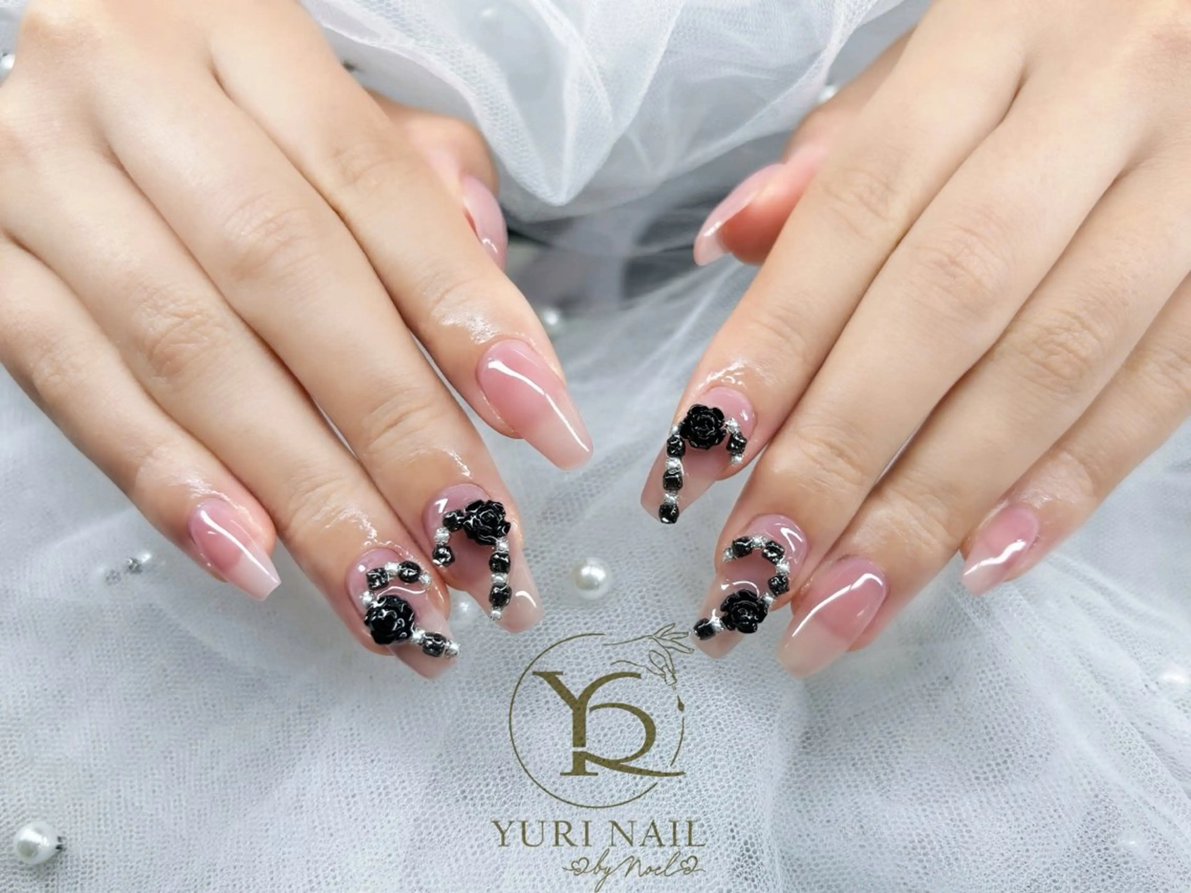 ネイル チークネイル フットネイル グラデーション 韓国ネイル 持ち込み ハンドネイル フットネイル ハンドケア YURI Nail Narita所属・YURI Nail NARITAのネイルデザイン