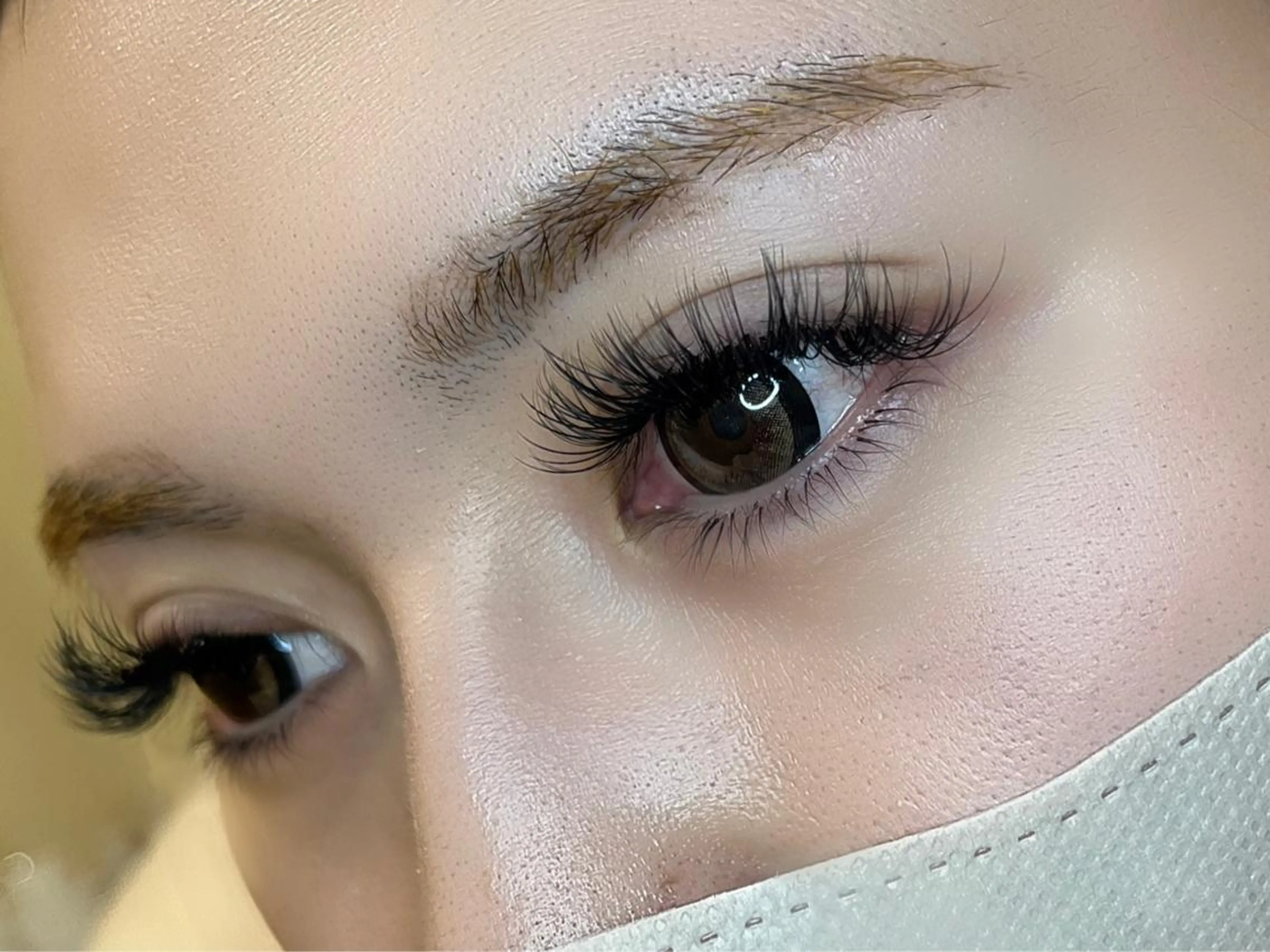 マツエク・マツパ 付け放題 バインドロック フラットラッシュ パリジェンヌラッシュリフト まつげパーマ マツエク オーロラ所属・AURORA RINAのマツエク・マツパデザイン