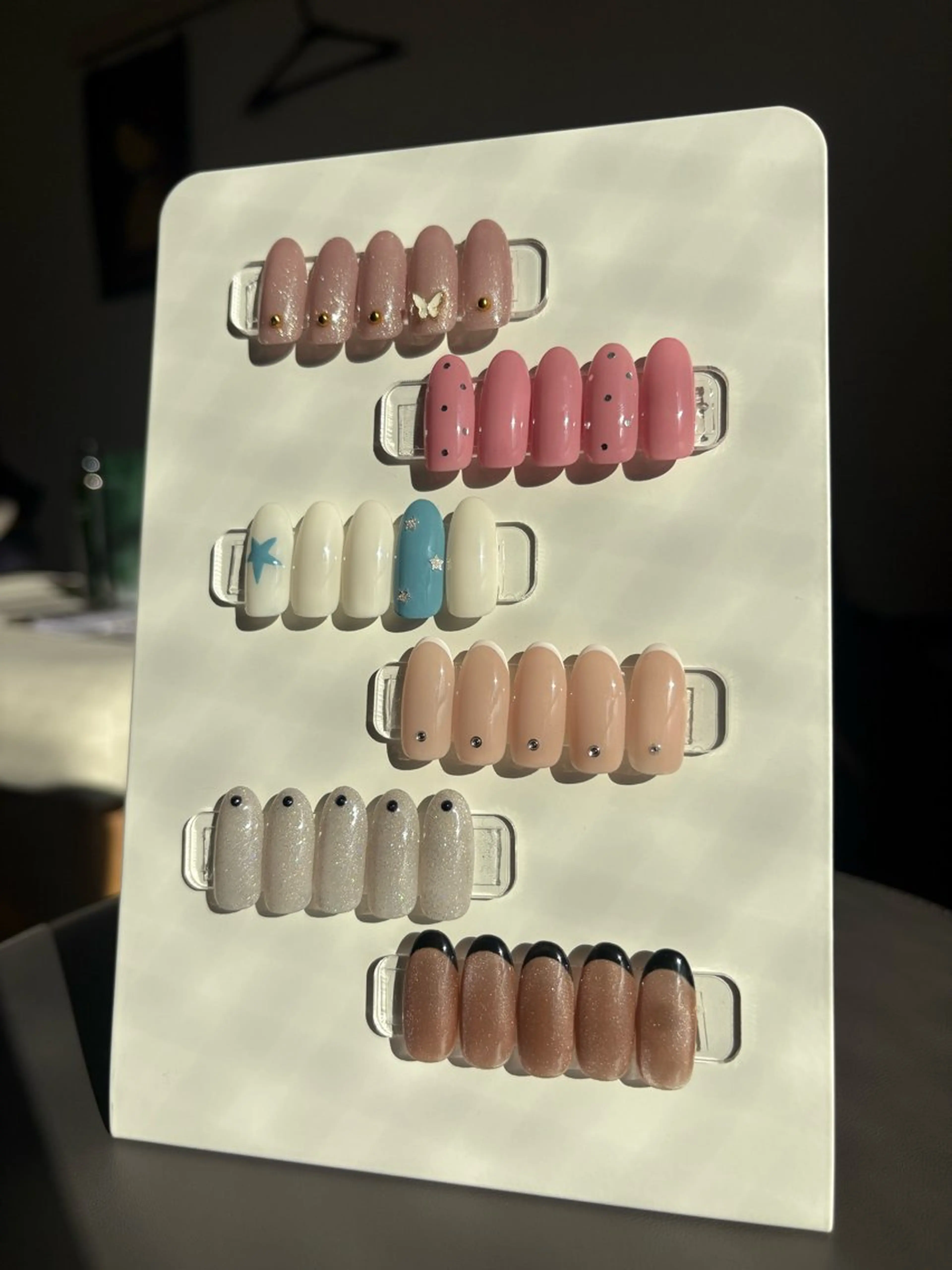 (オフなし)サンプル:シンプルデザインの写真